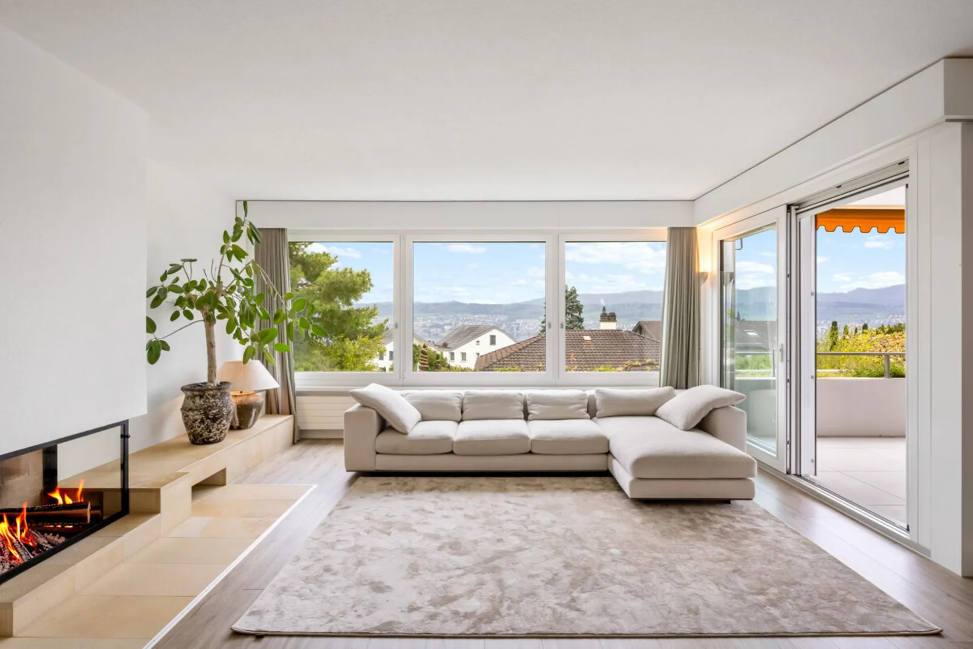 Herrliberg: hochwertige 5.5-Zimmer-Wohnung mit Aussicht