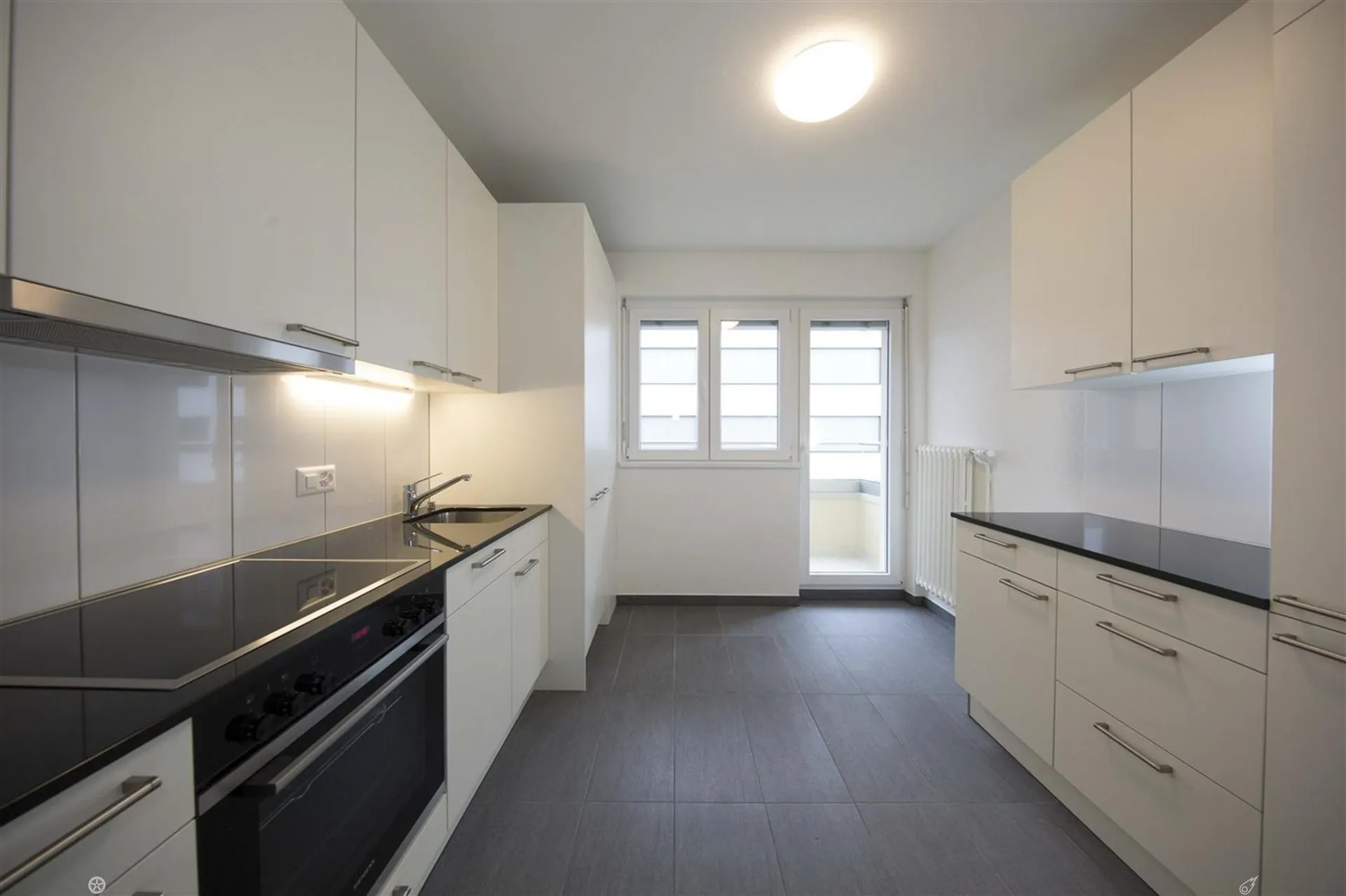Renoviert - ideale Lage - Balkon