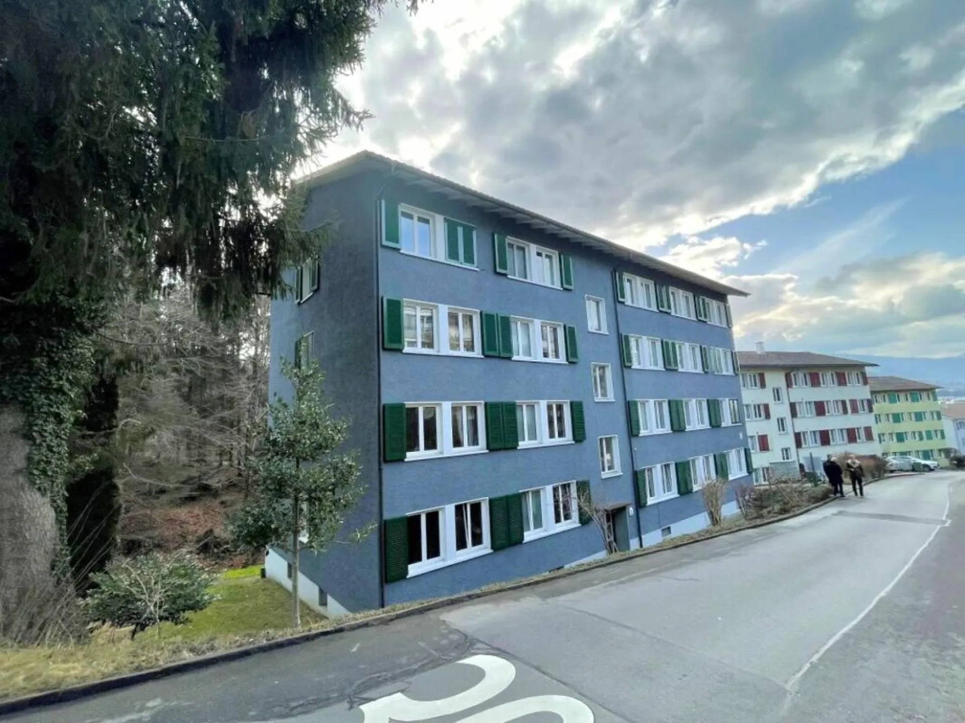 Naturnahe 4-Zimmerwohnung (Gemeinde Horw)