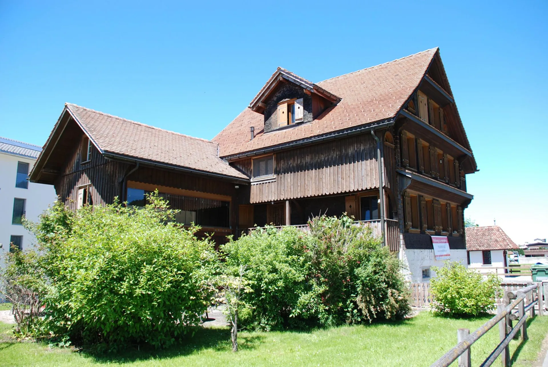 Charmante 4.5-Zimmer-Wohnung an der Grenze zu Einsiedeln