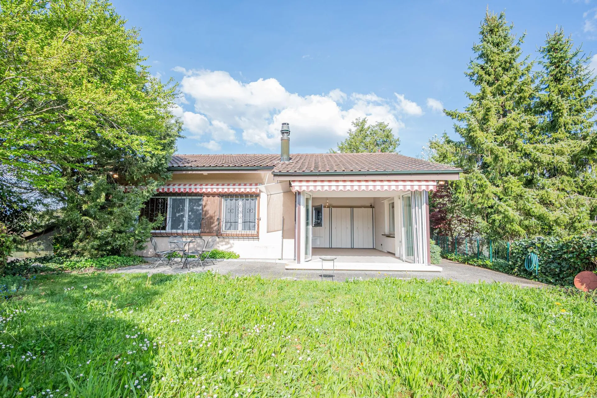 4.5-Zimmer-Einfamilienhaus mit Garten in Münsingen kaufen