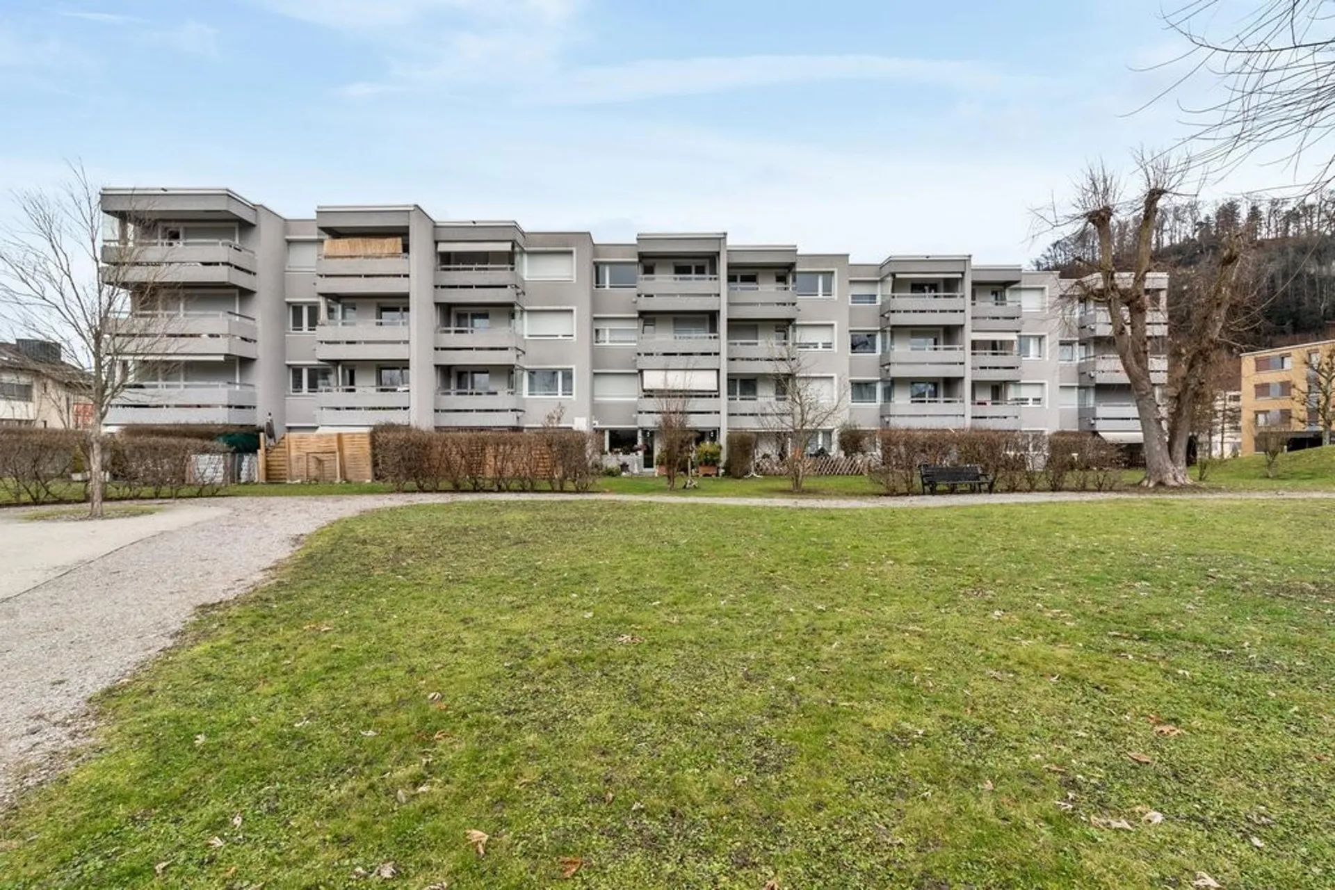 Grosszügige Wohnung in kinderfreundlicher und grüner Wohnoase