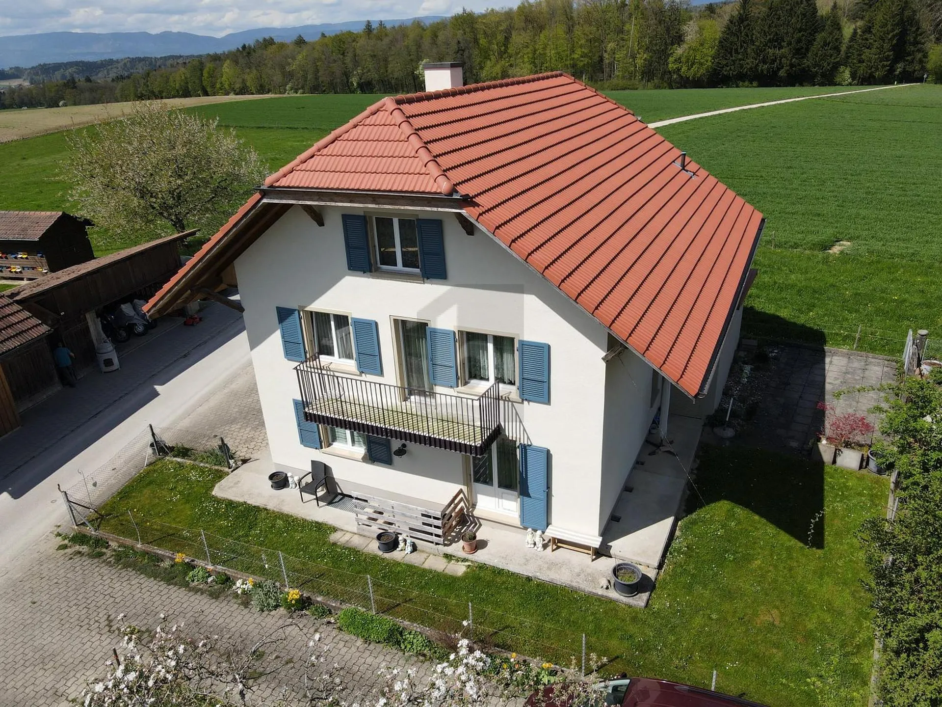 KERNSANIERT - RUHEPOL AN WALDRAND
