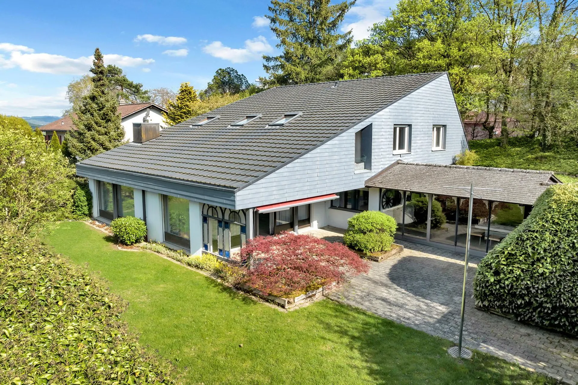 Charmantes 6.5-Zimmer-Einfamilienhaus in ruhiger Lage von Kehrsatz