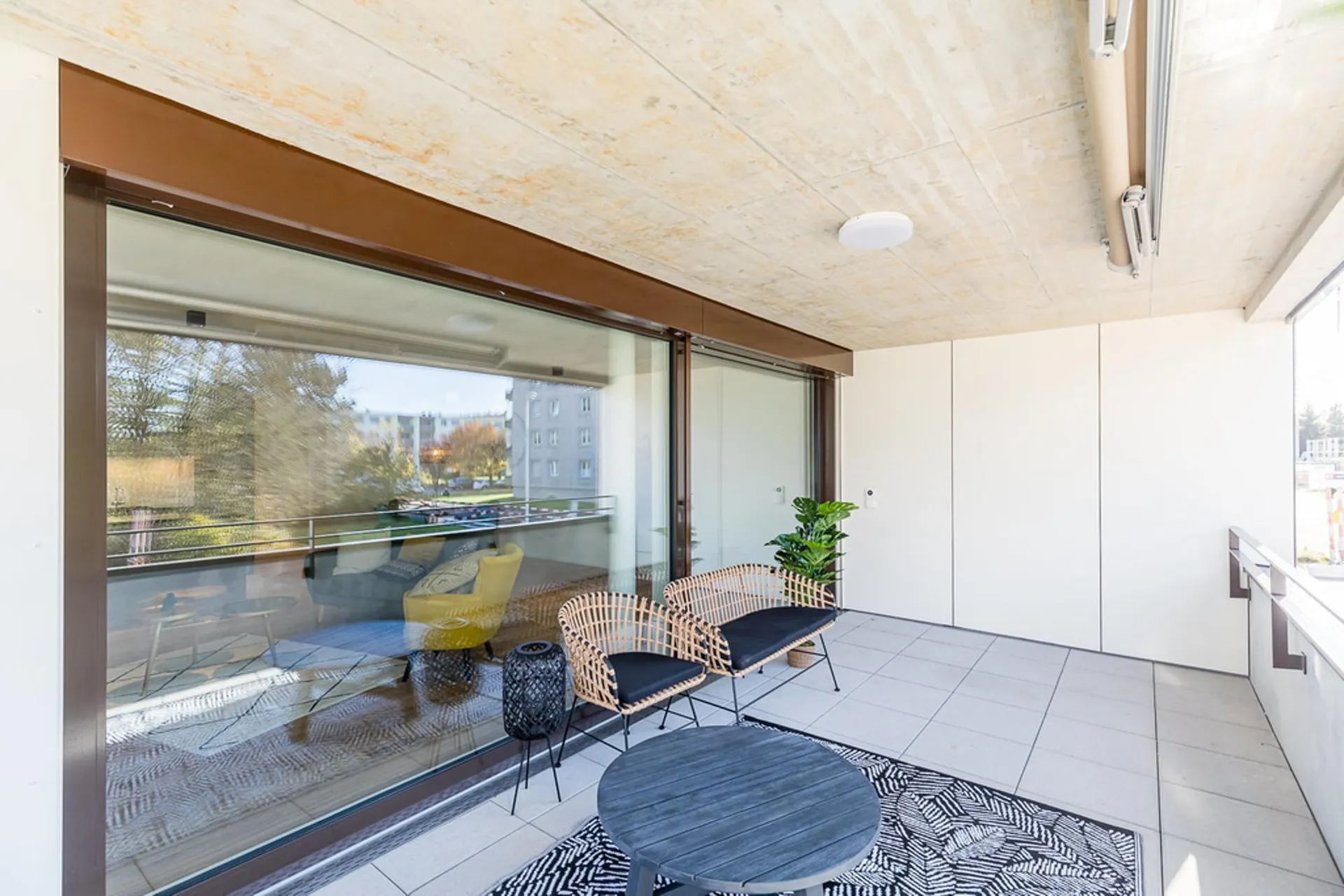 2.5-Attika-Zimmerwohnung im "Blumenfeld"