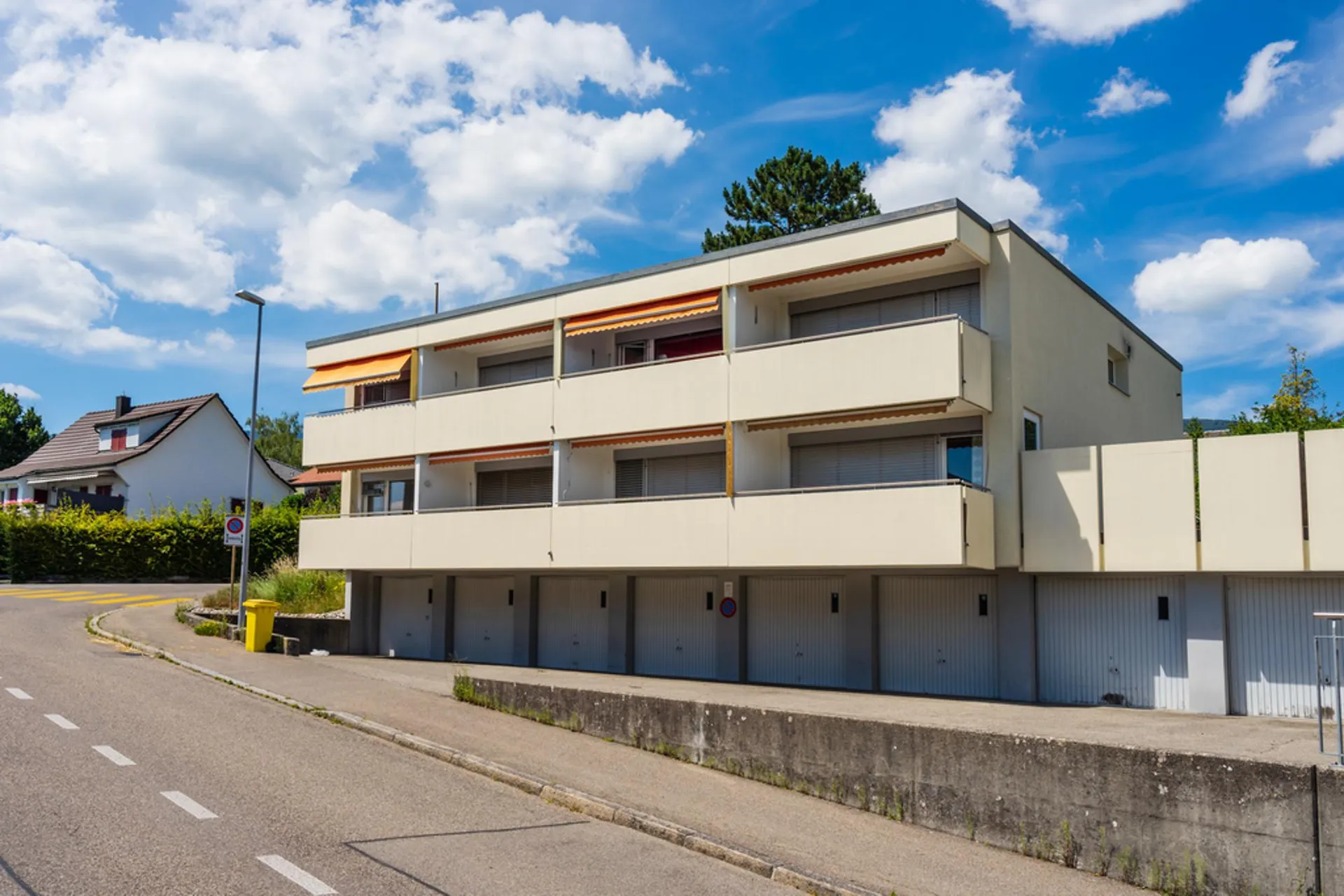 Schöne 3-Zimmer-Wohnung in Mehrfamilienhaus zu vermieten