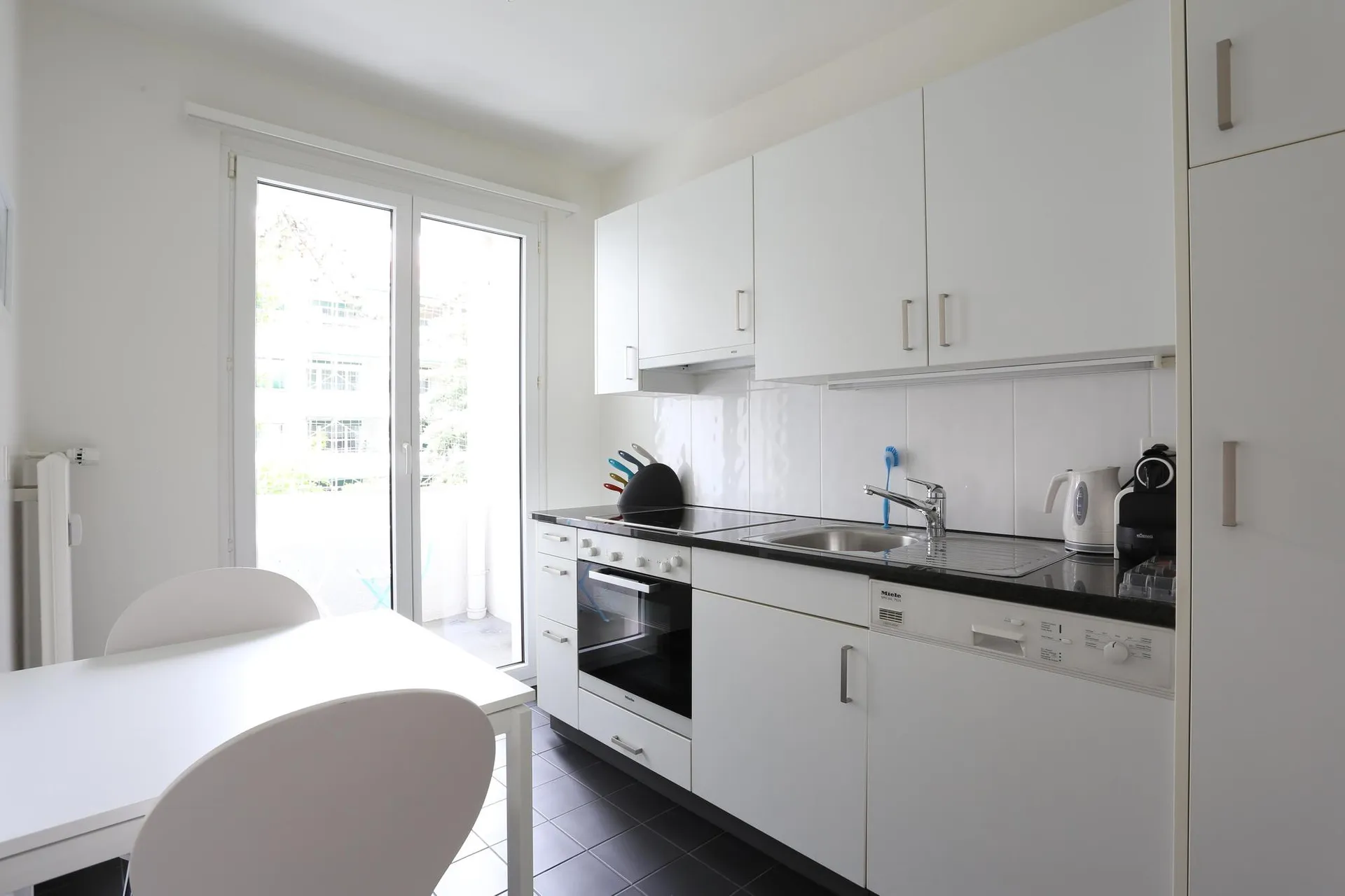 renovierte 2-Zimmerwohnung an ruhiger Lage