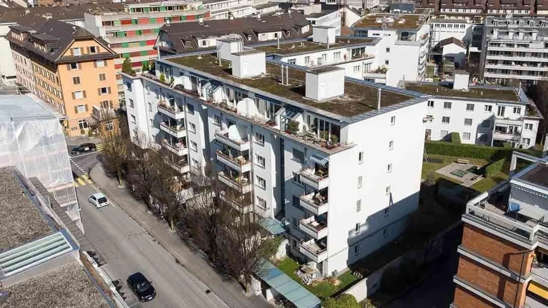 Zentrale 2.5 Zimmer-Wohnung sucht single!