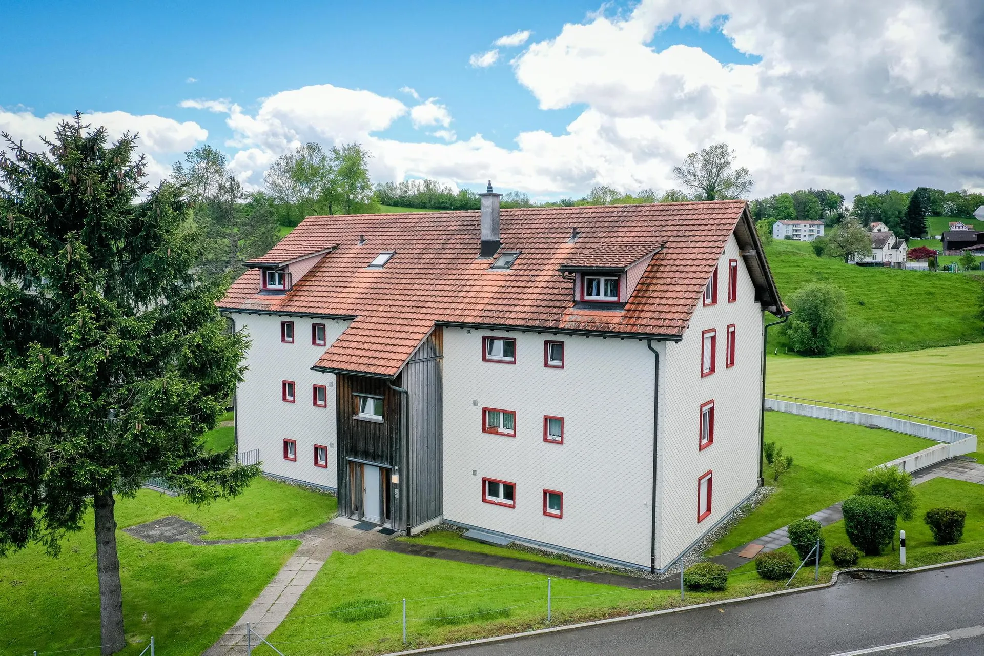 Charmante Wohnung mit Weitsicht ins Grüne und grosszügigem Grundriss
