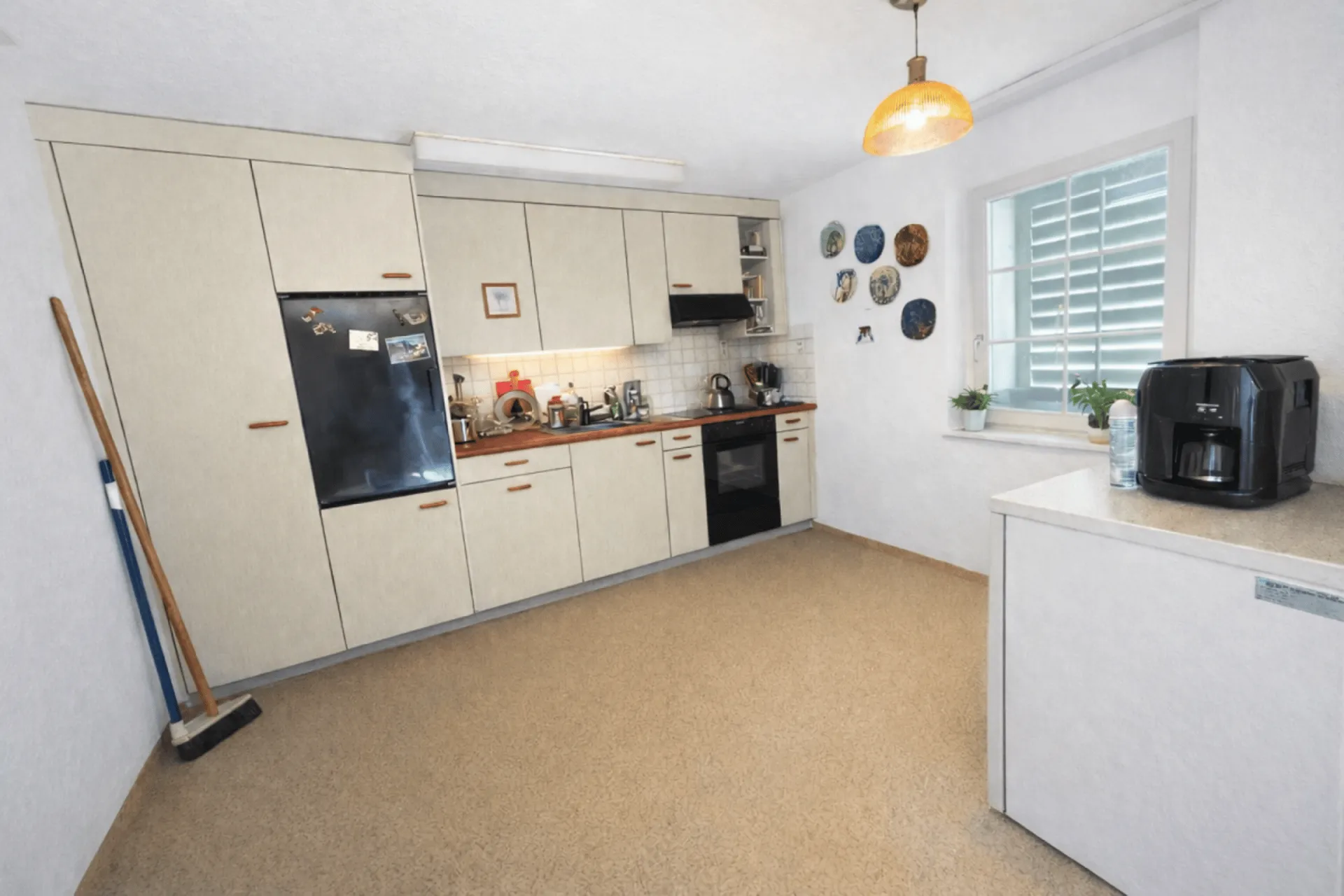 helle 1.5 Zimmer Wohnung mit Sitzplatz im Garten