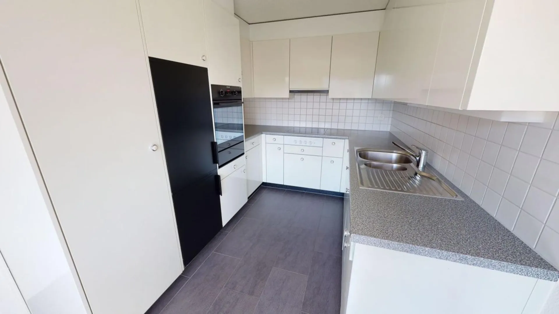 Dachwohnung im Familienquartier