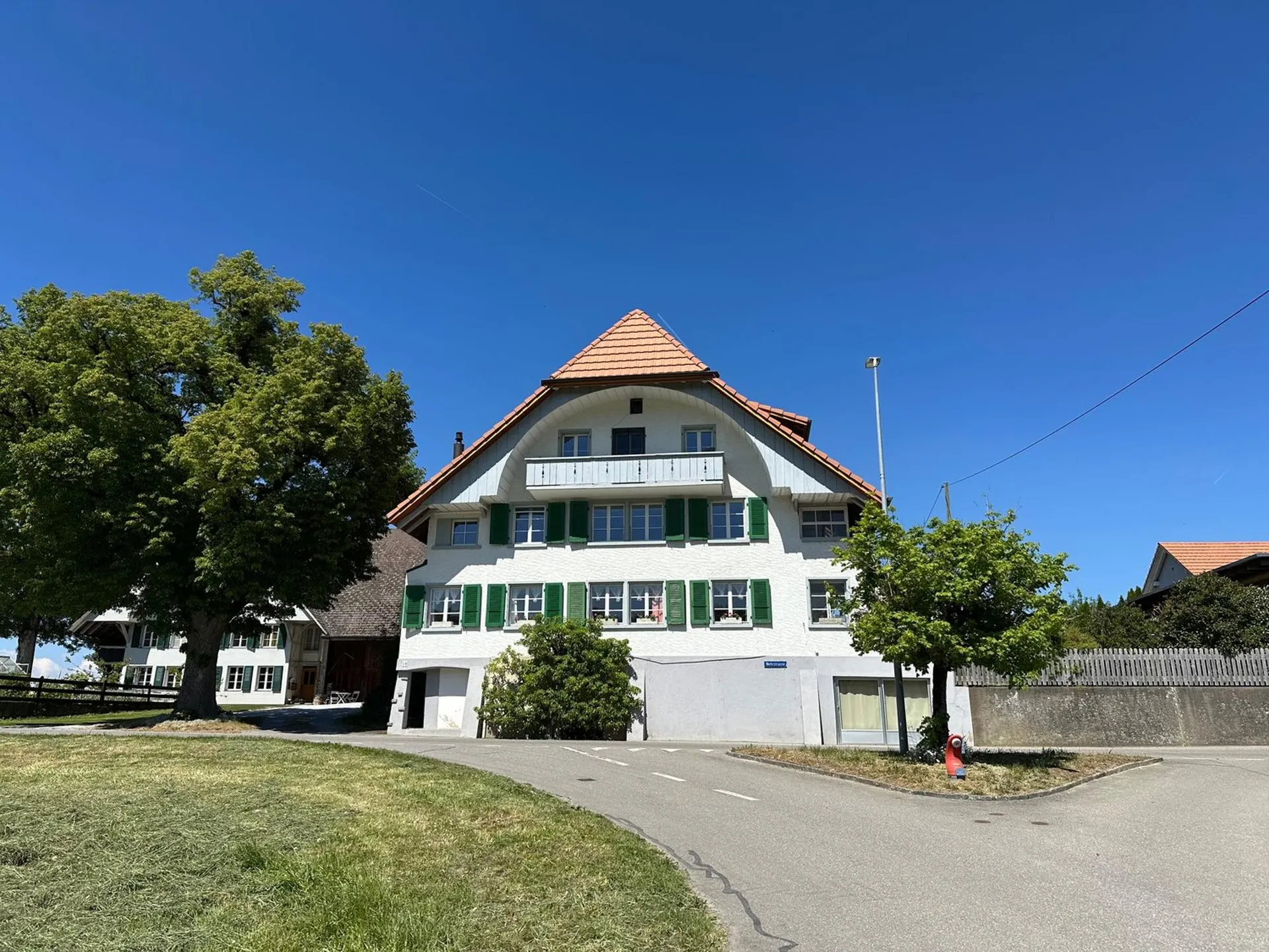 helle und heimelige Wohnung an ruhiger Lage