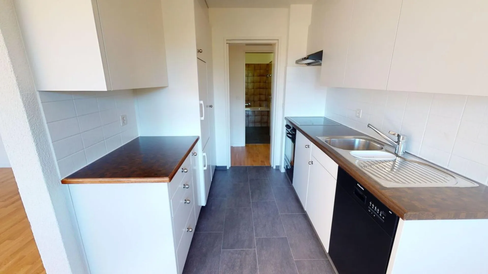 Schöne Wohnung mit grossem Balkon