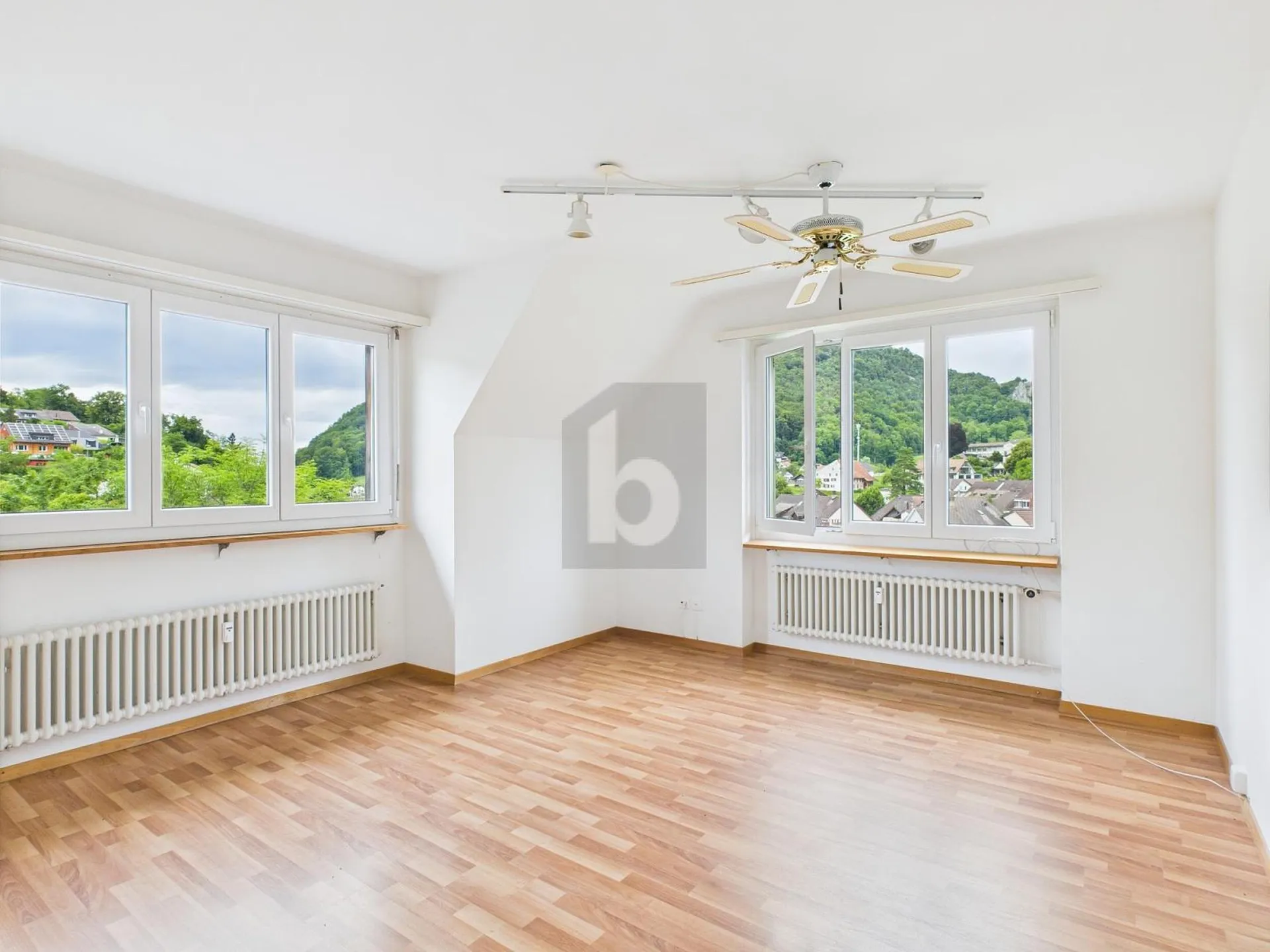PRAKTISCHER GRUNDRISS MIT BALKON