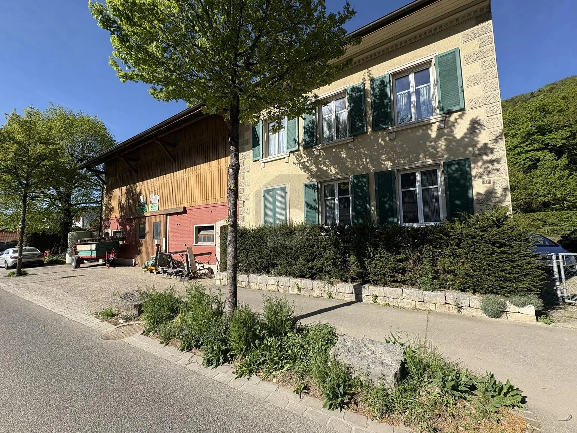 HOFJUWEL MIT POTENZIAL UND VIELSEITIG NUTZBAR
