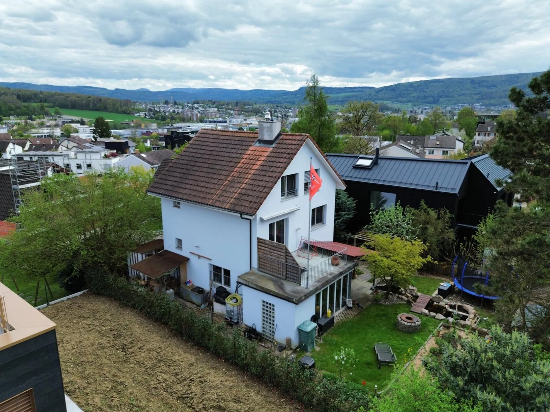 Ihr neues Zuhause: Freistehendes Einfamilienhaus in Oberwil