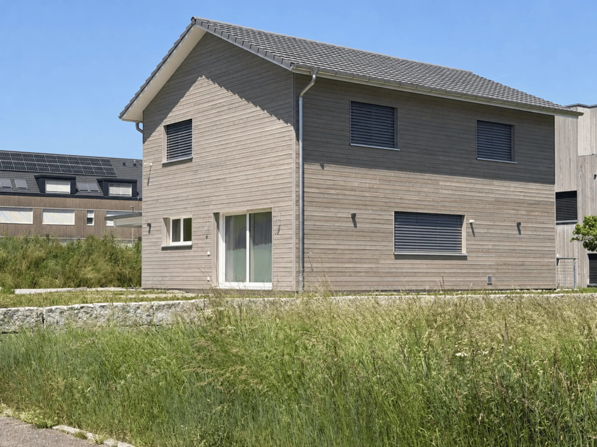 Modernes Einfamilienhaus mit hochwertigem Ausbau und intelligentem Loxone Smart Home System