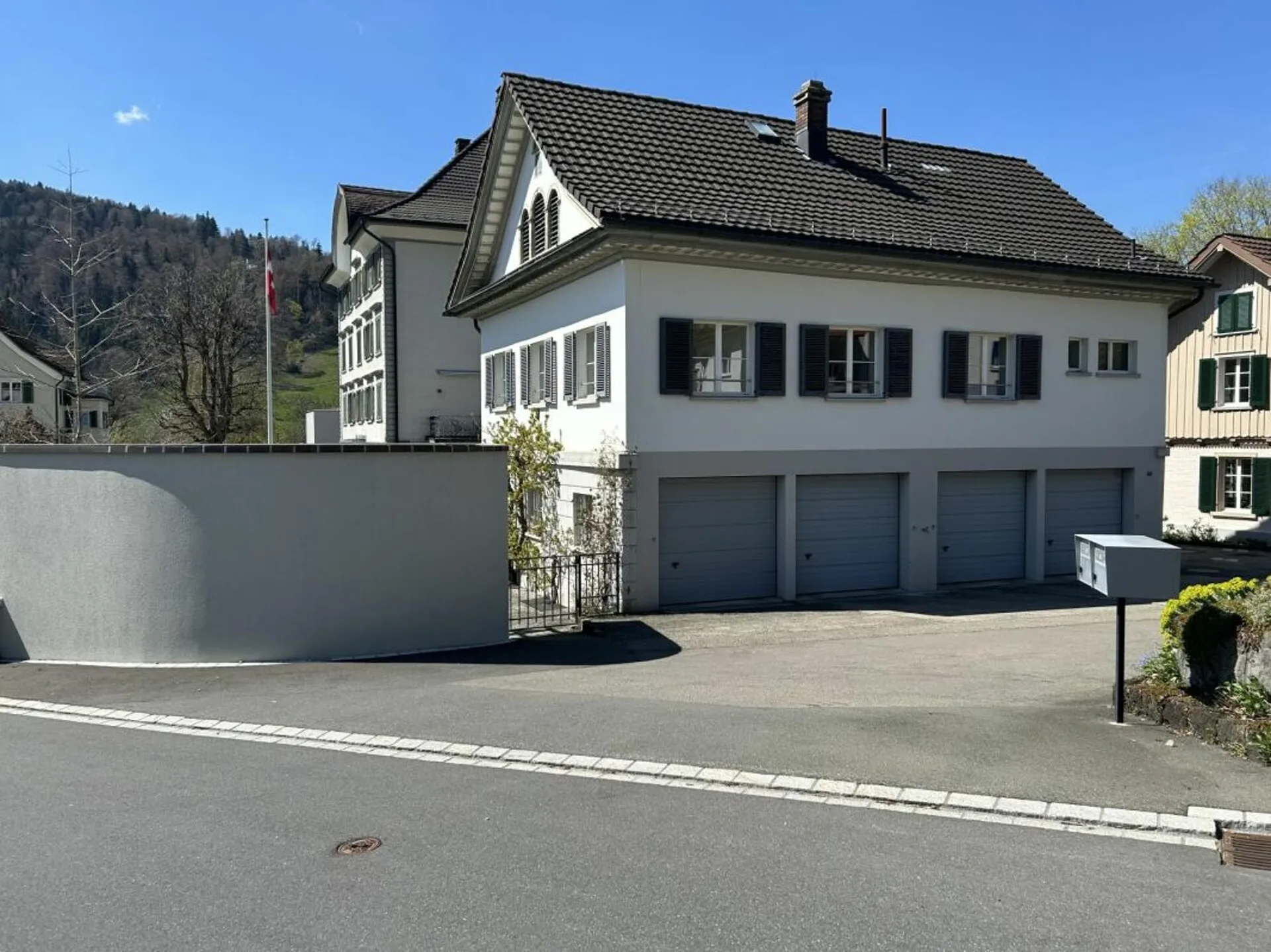 Einziehen und wohlfühlen: stilvoll renovierter Hausteil mit Charme