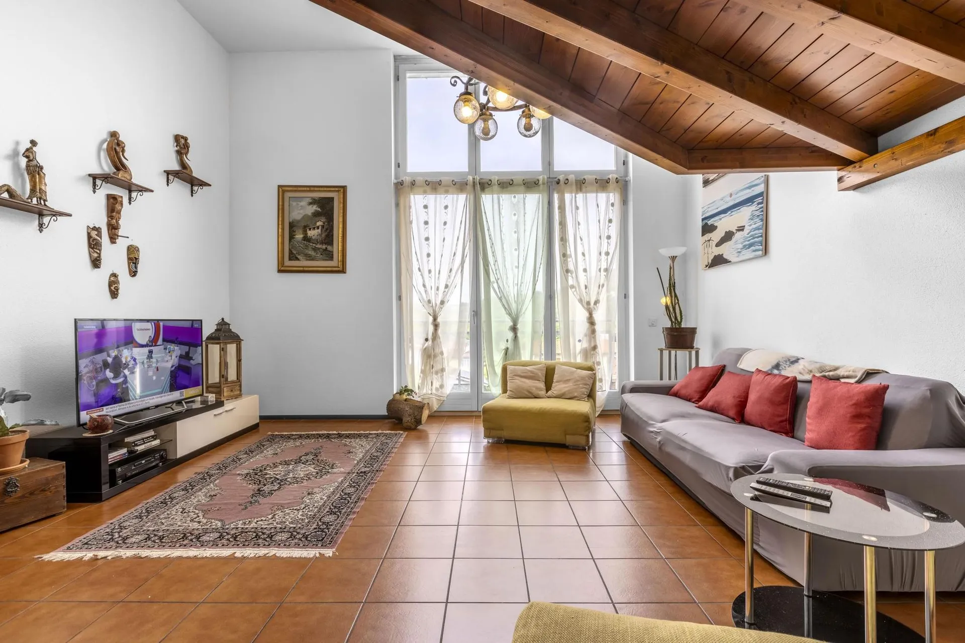 AMPIA E LUMINOSA CASA 4.5 CON GIARDINO A SESEGLIO