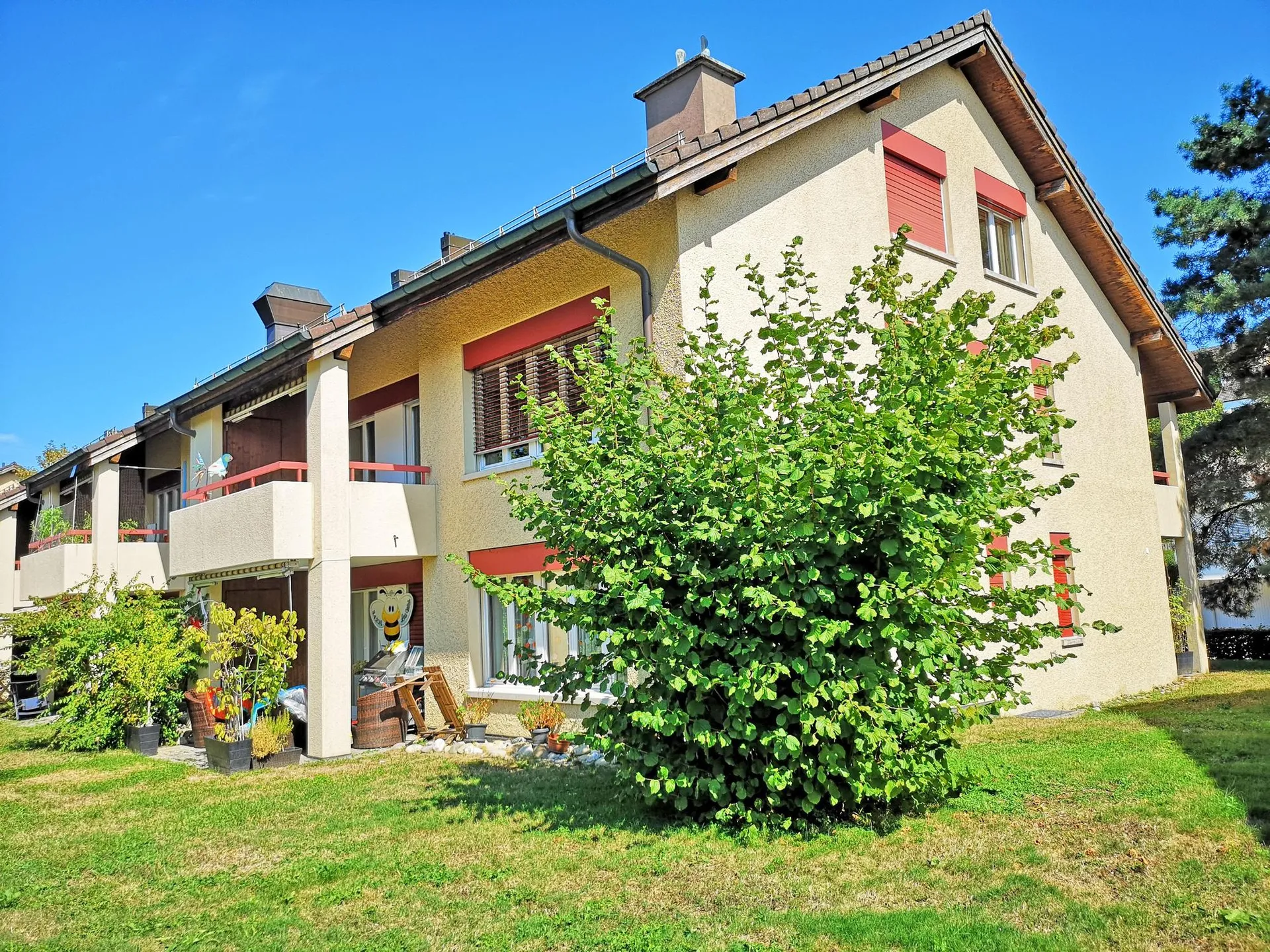 Dachwohnung mit Cheminée -  befristet - 30.06.2027