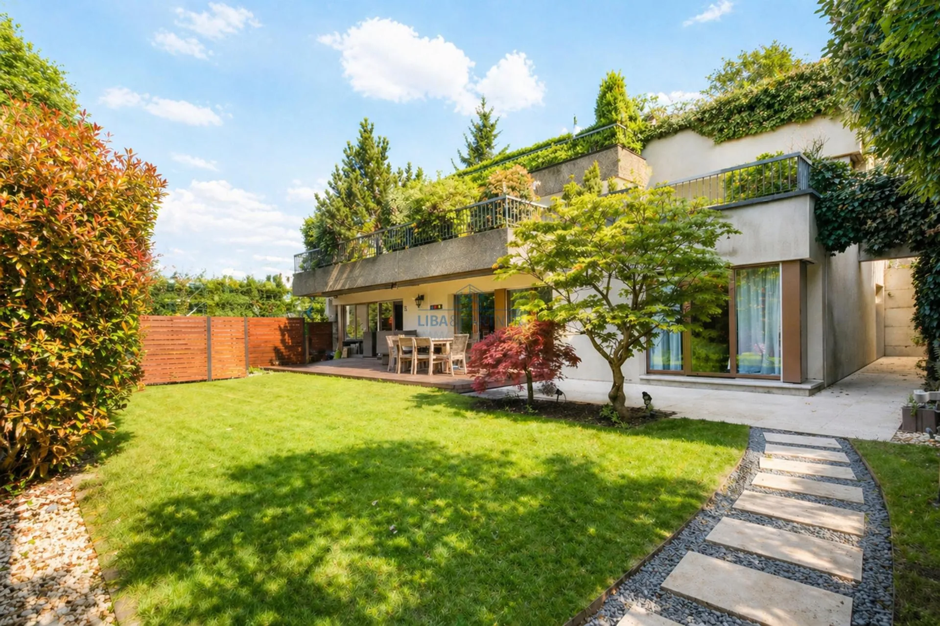 Grosszügige Gartenwohnung an bevorzugter Lage
