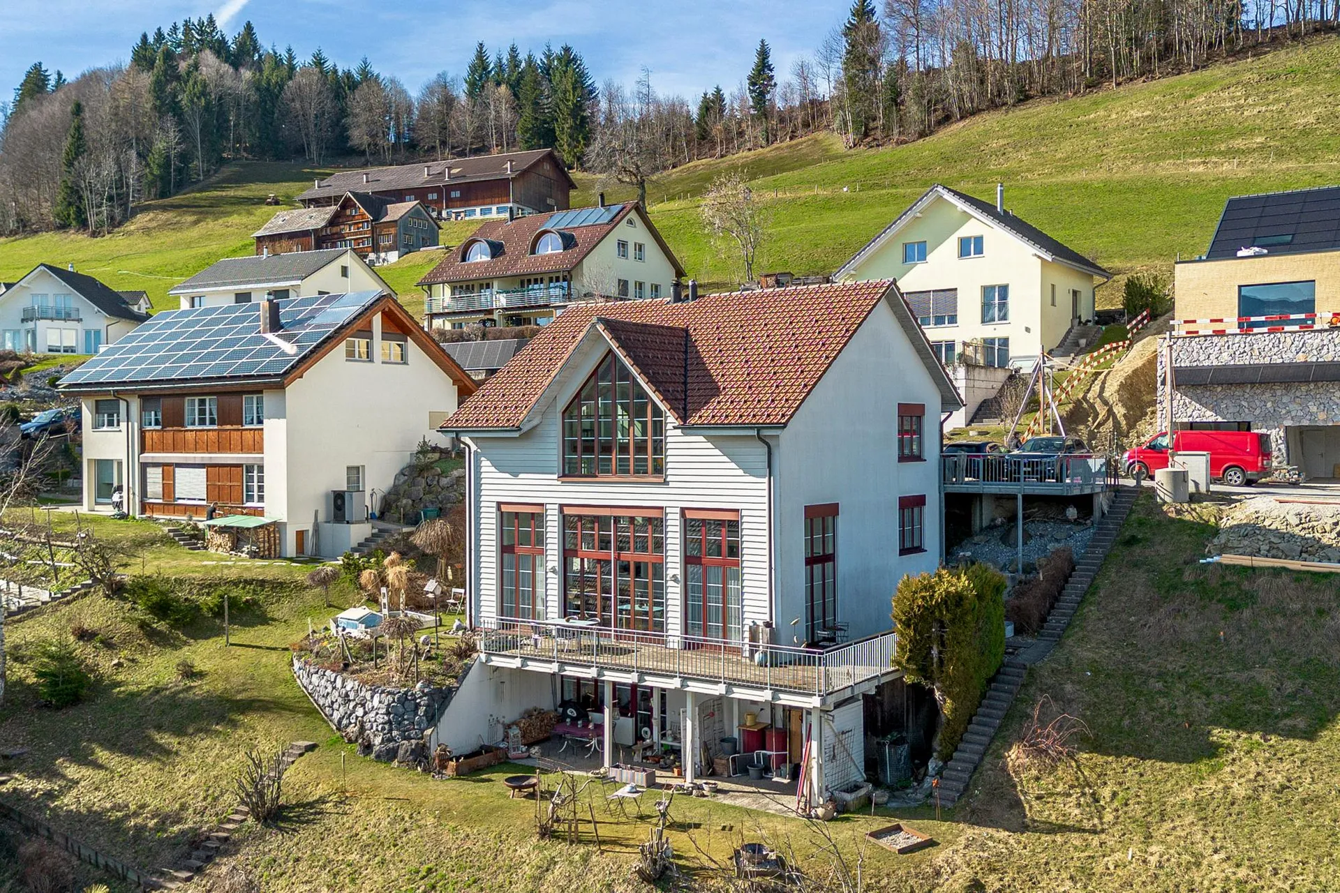 Sonniges Familienparadies mit herrlicher Aussicht