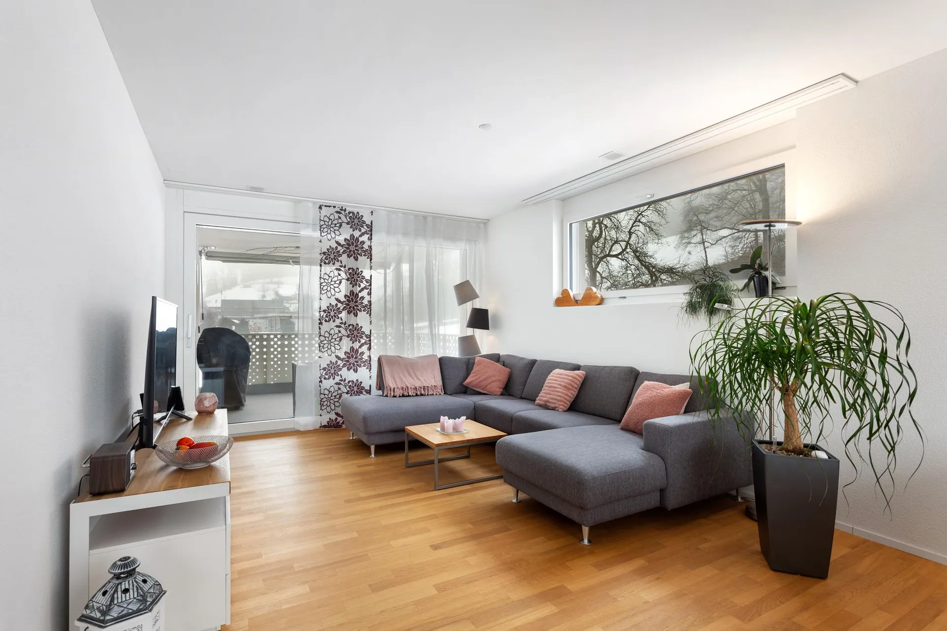 Modernes Zuhause mit Aussicht ins Grüne