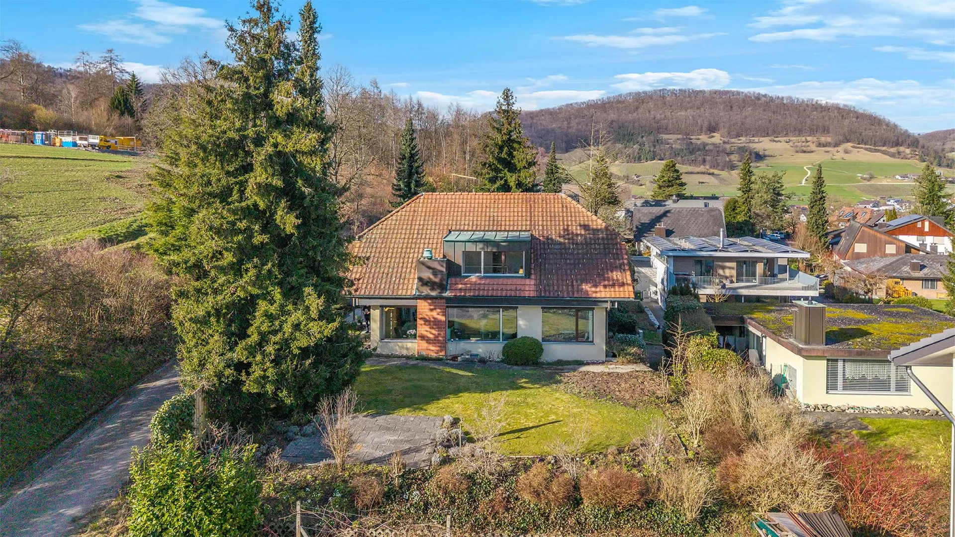 Ruhiges Familienheim mit idyllischem Ausblick