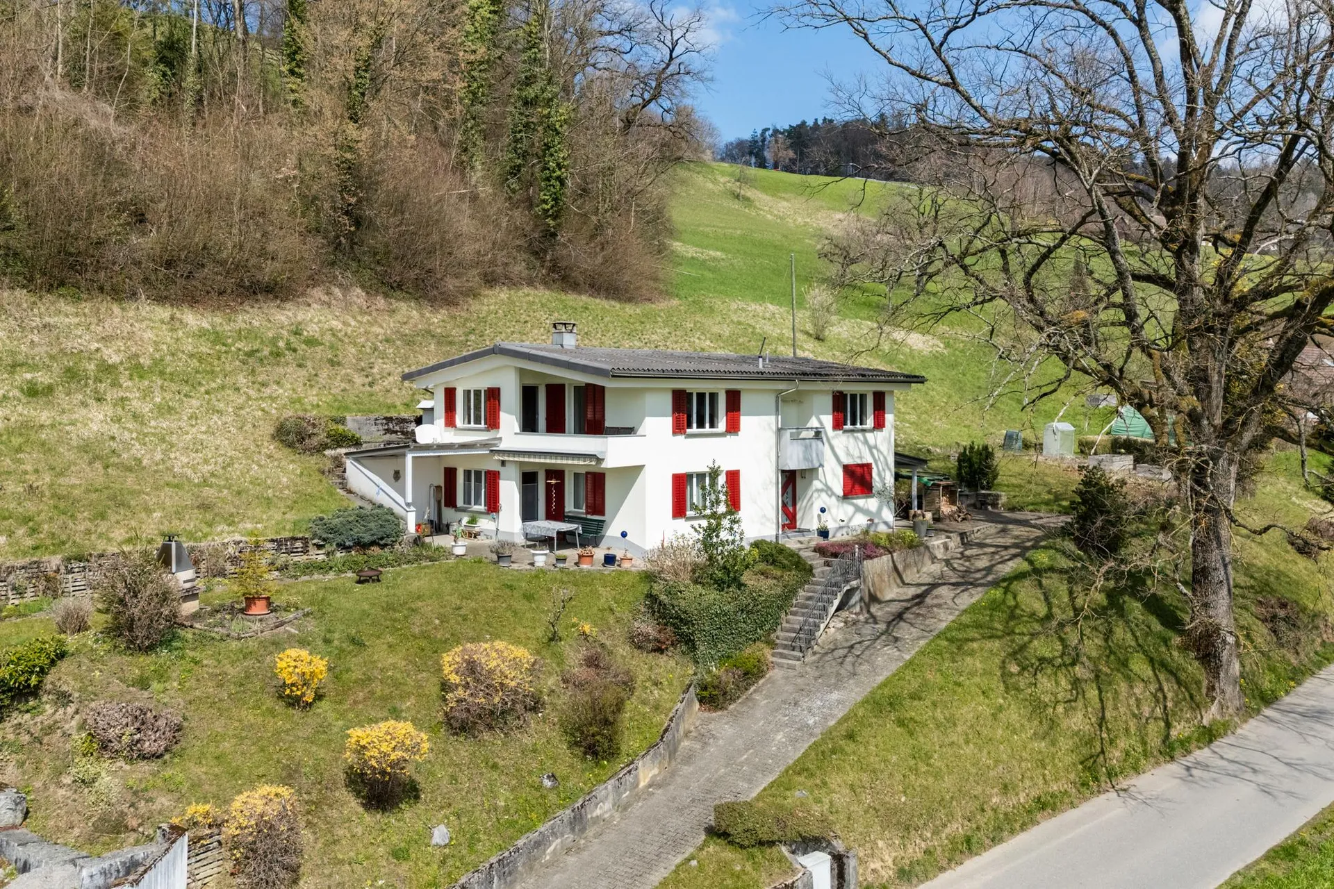 Idyllisches Wohnen mit viel Privatsphäre und 2944 m2 Grundstück