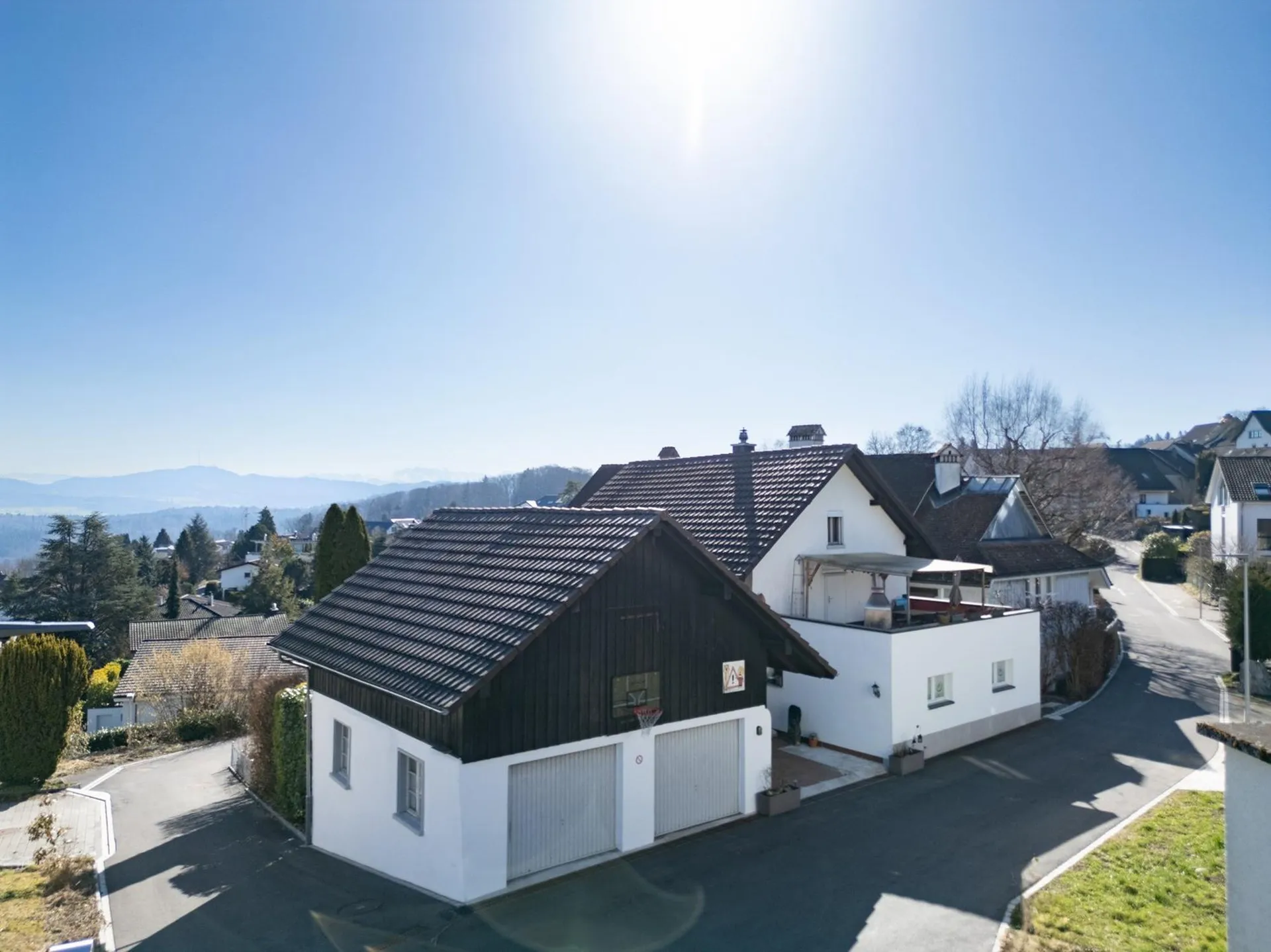 Charmantes, freistehendes Einfamilienhaus an exklusiver Wohnlage