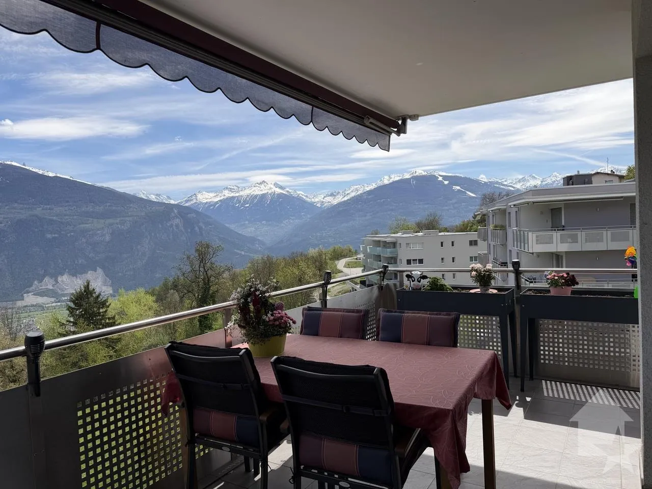 Splendide appartement de 4.5 pièces avec vue sur l'arc alpin !