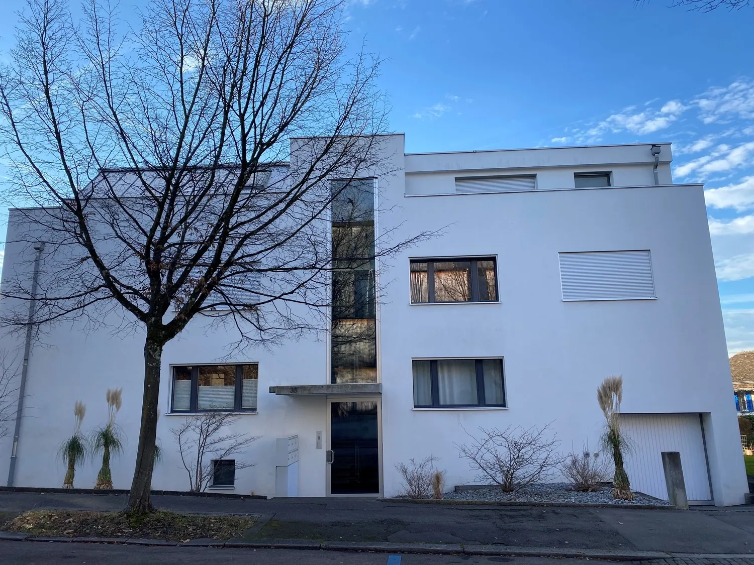 Moderne Wohnung mit schönem Balkon