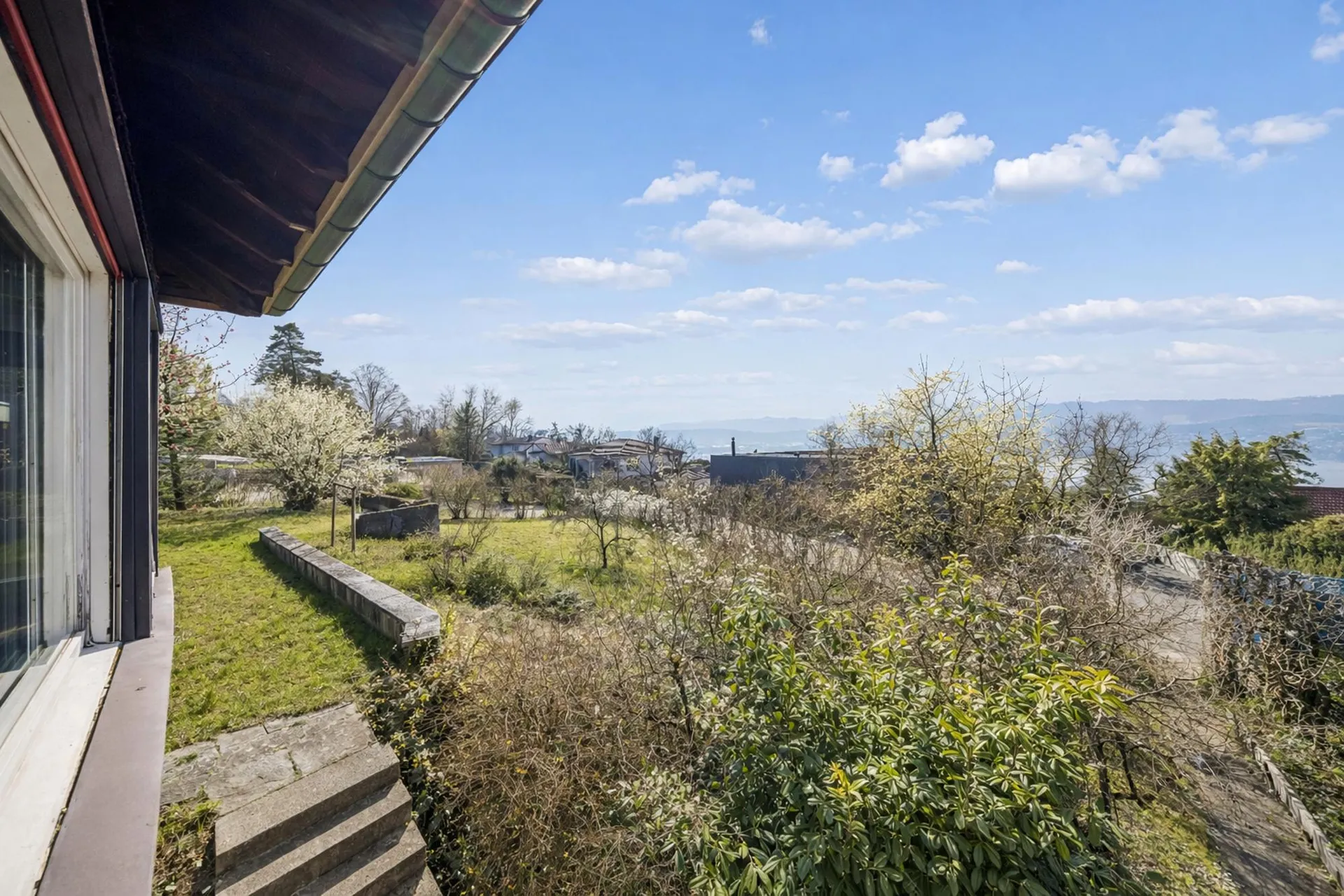 Ruhiges Zuhause mit traumhafter Aussicht und Potenzial