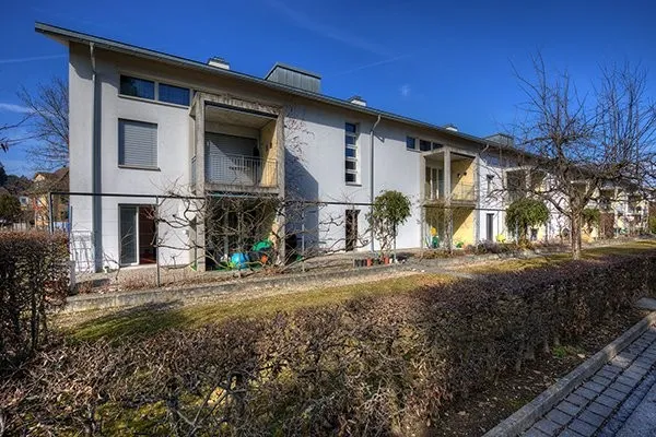 Grosse Dachterrasse zum Verweilen wartet auf Sie!