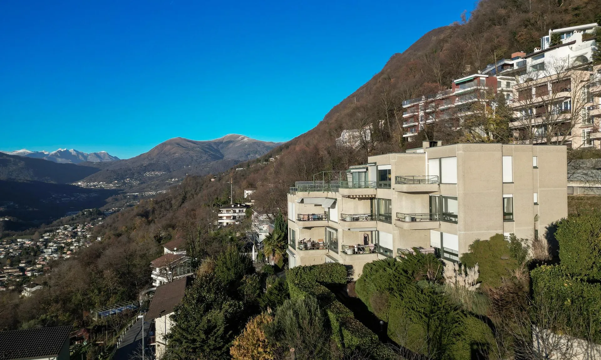 RESIDENZA SECONDARIA - 3.5 CON VISTA LAGO AD ALDESAGO