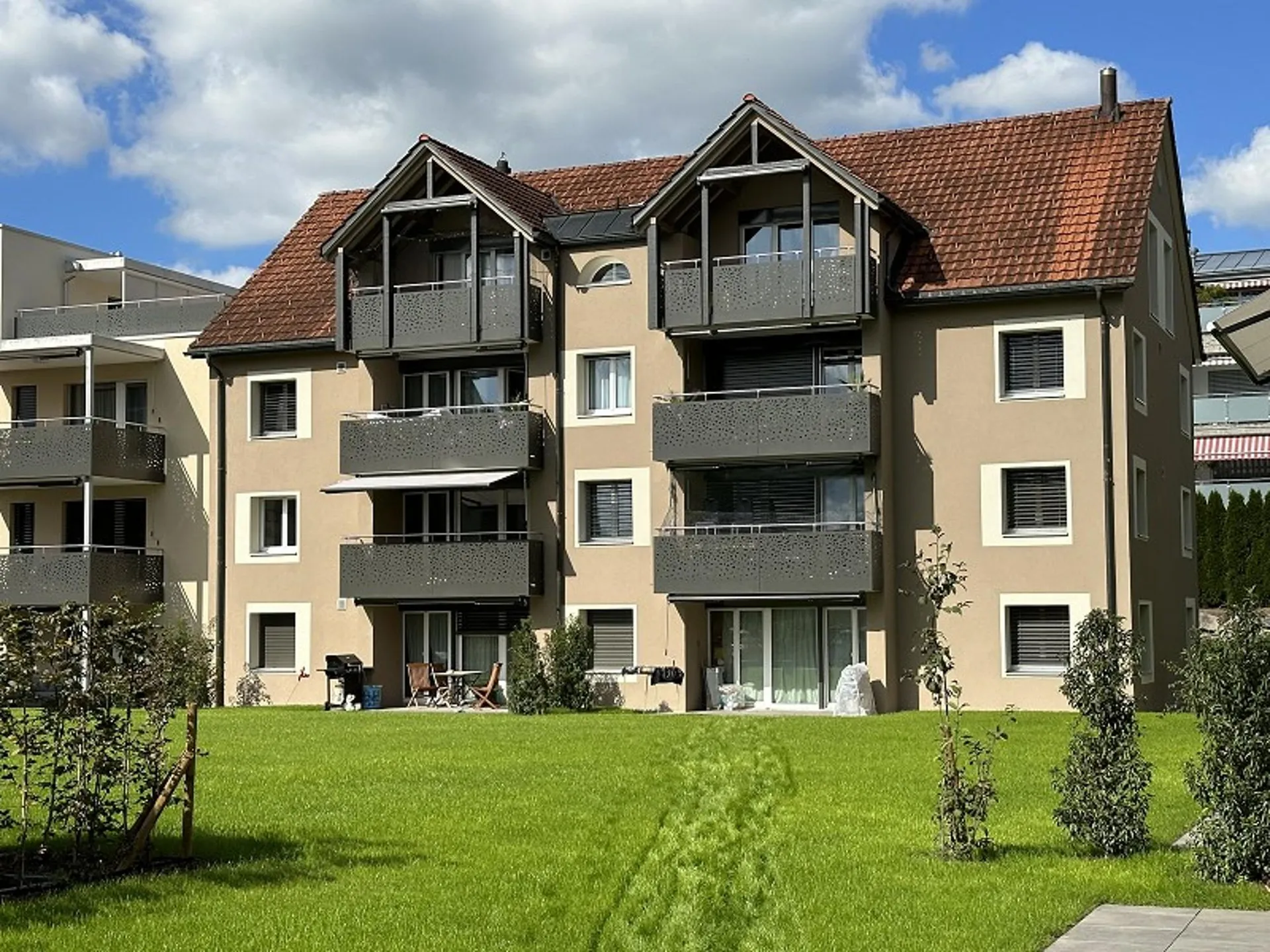 Grosszügige Wohnung an ruhiger, schöner Lage