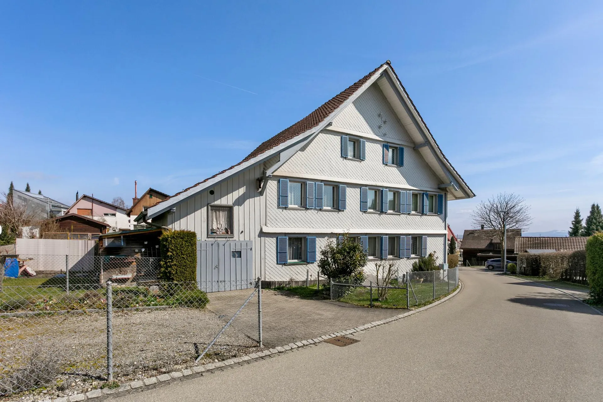 Familienfreundliches Zuhause mit Südausrichtung und Ausbaureserve