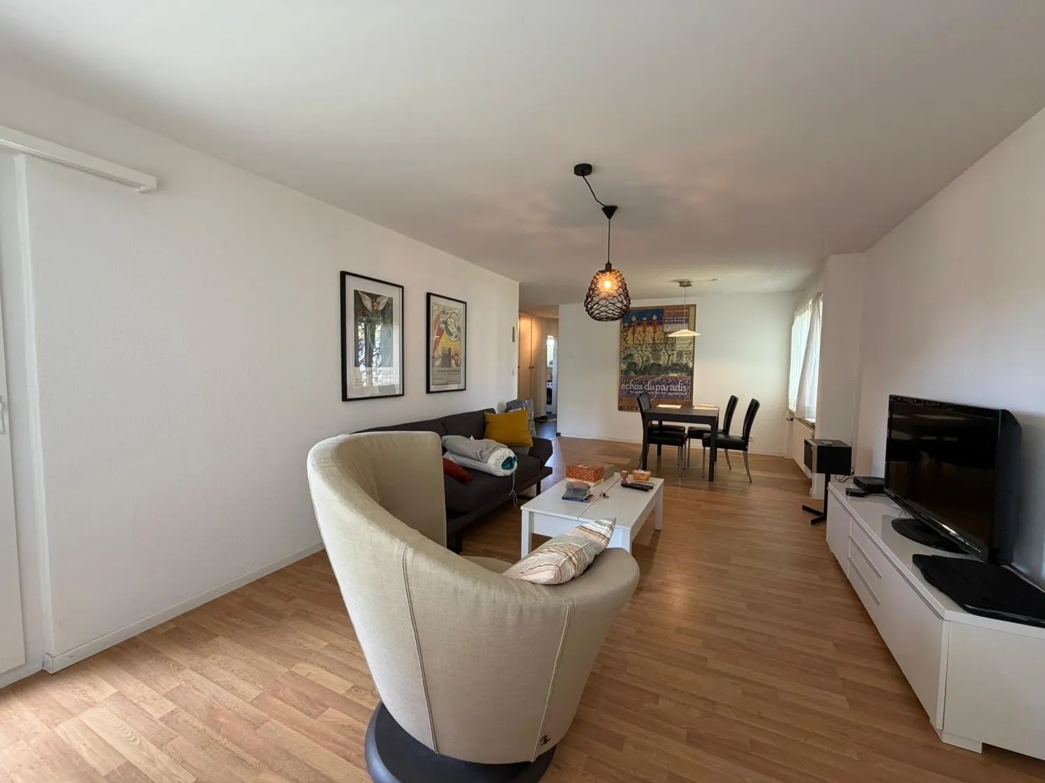 Moderne 4.5-Zimmer-Wohnung im 2. OG in familienfreundlicher Lage in Uster