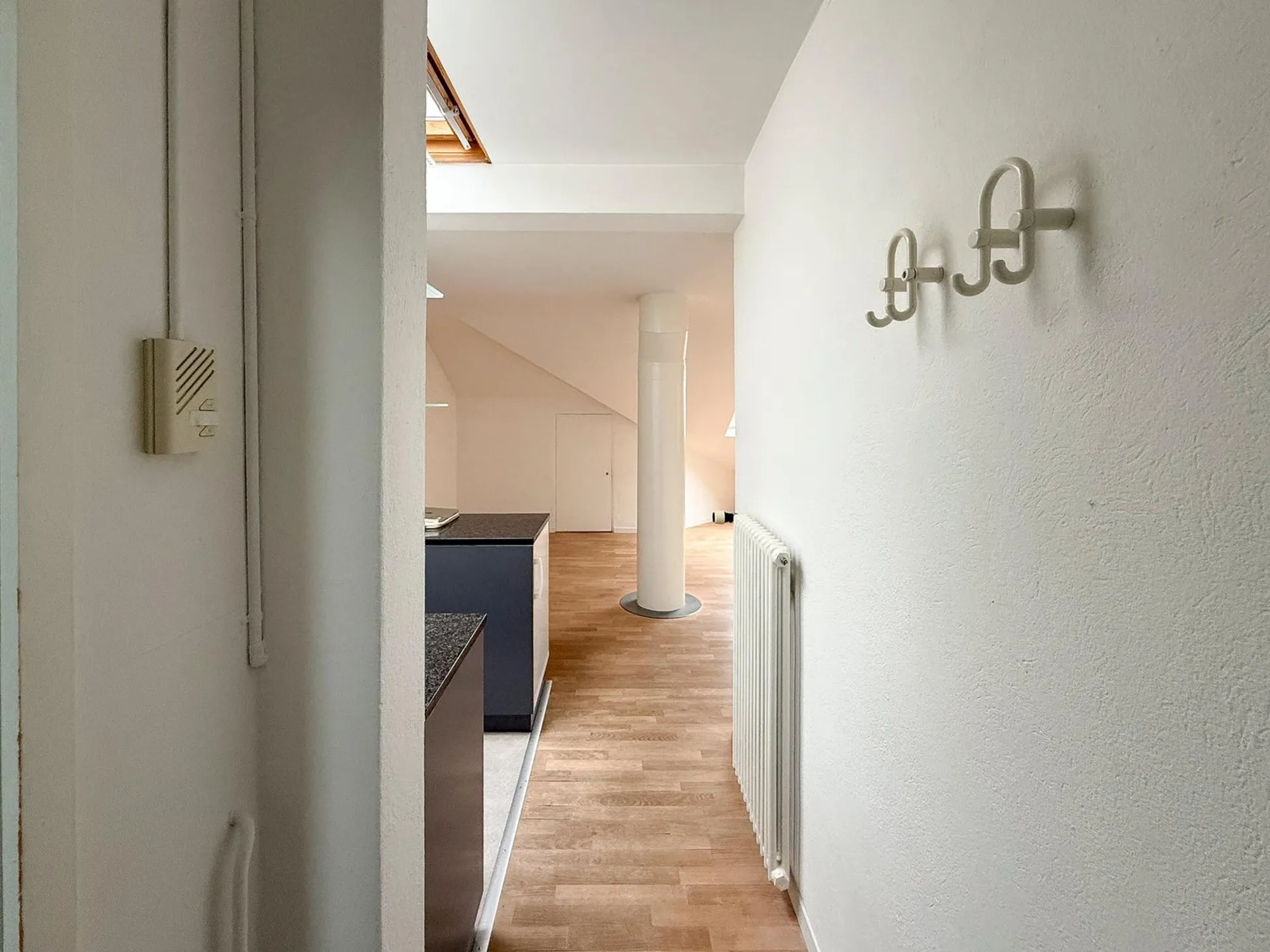 Helle 1-Zimmer-Dachwohnung in der Länggasse