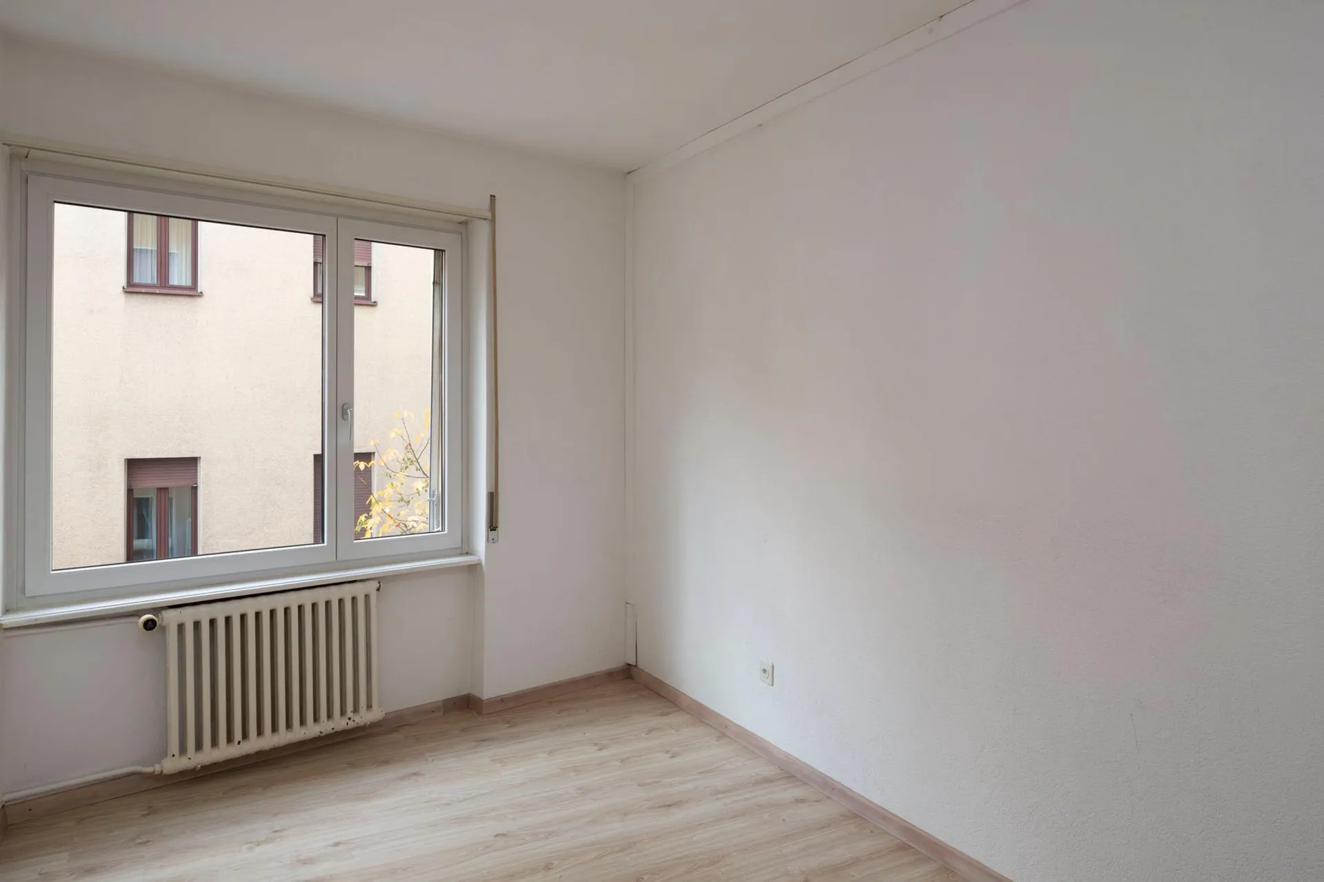 Affittasi Appartamento 3.5 Locali a Paradiso A pochi passi dal lago!