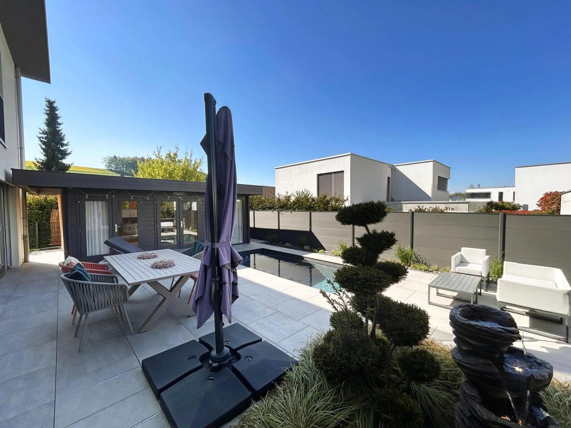 Exklusives Einfamilienhaus mit Pool und Sauna in Erlinsbach AG