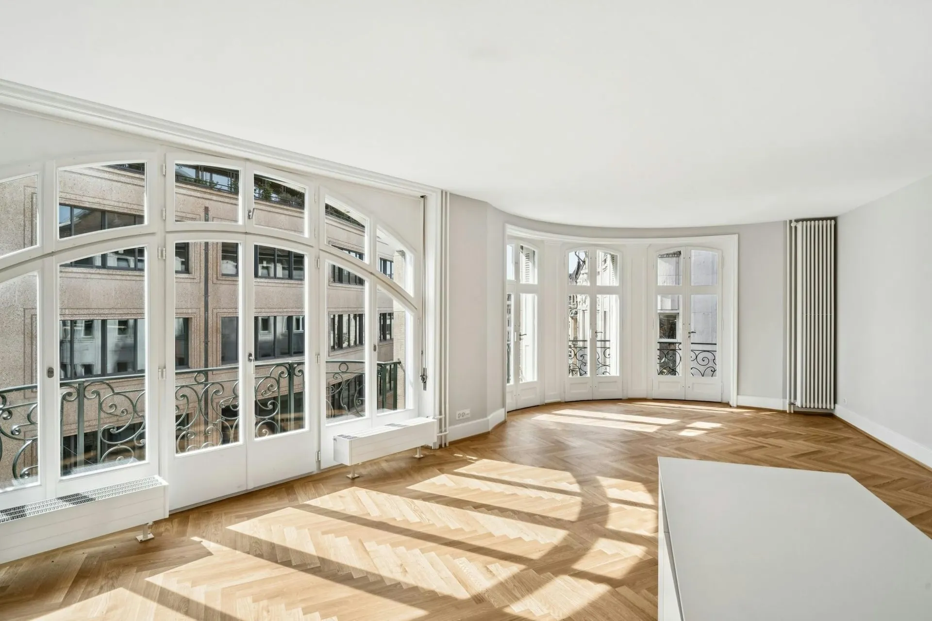 Altbau trifft Rheinblick