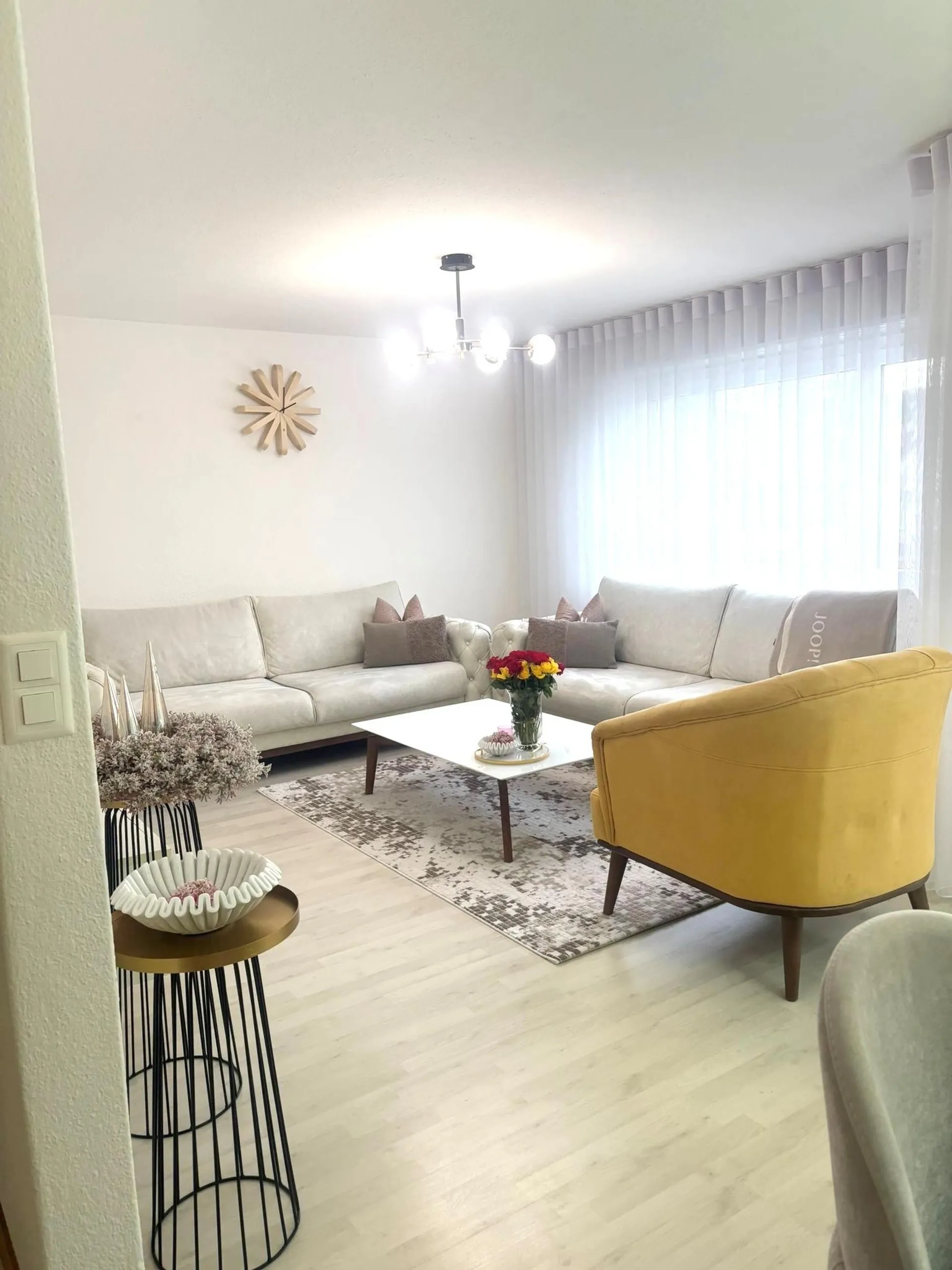 4.5-Zimmerwohnung, 2.OG / E 21