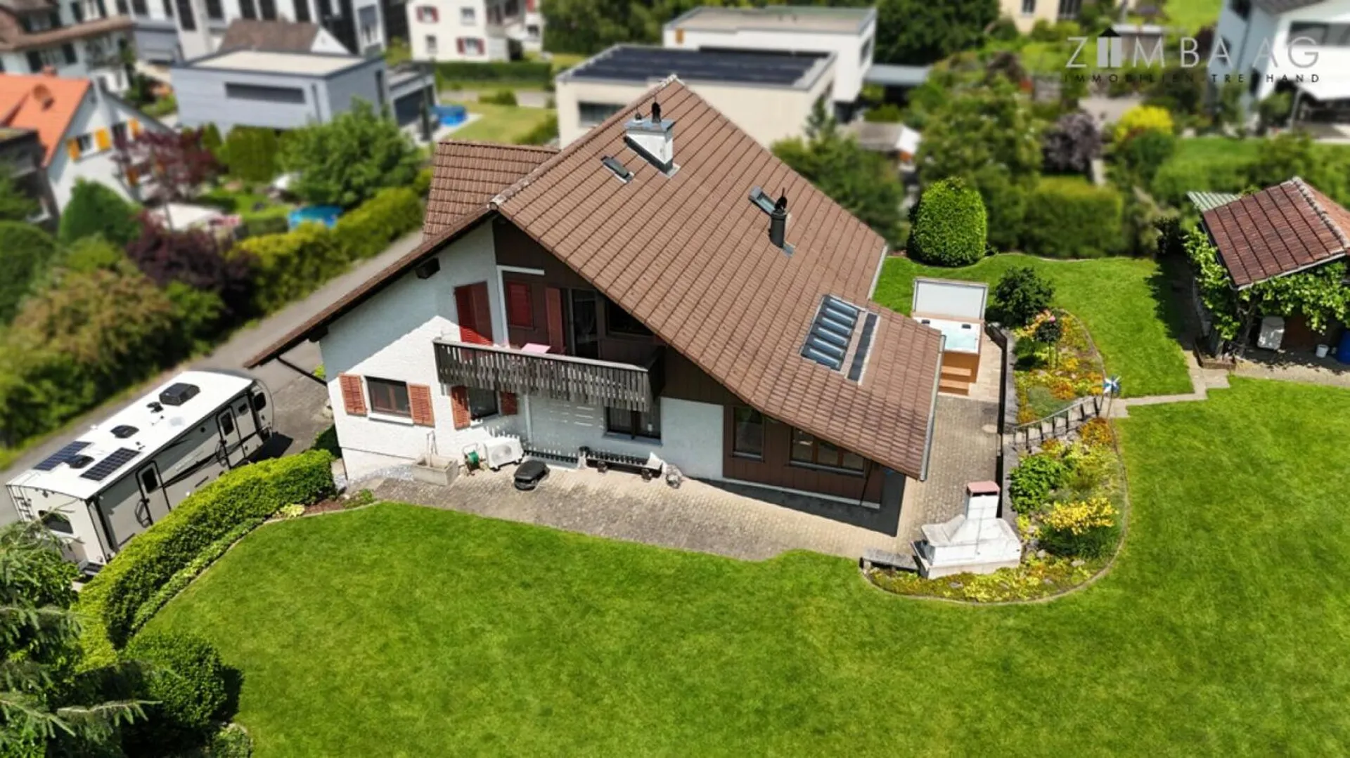 Ruhigste Sonnenlage mit parkähnlichem Garten