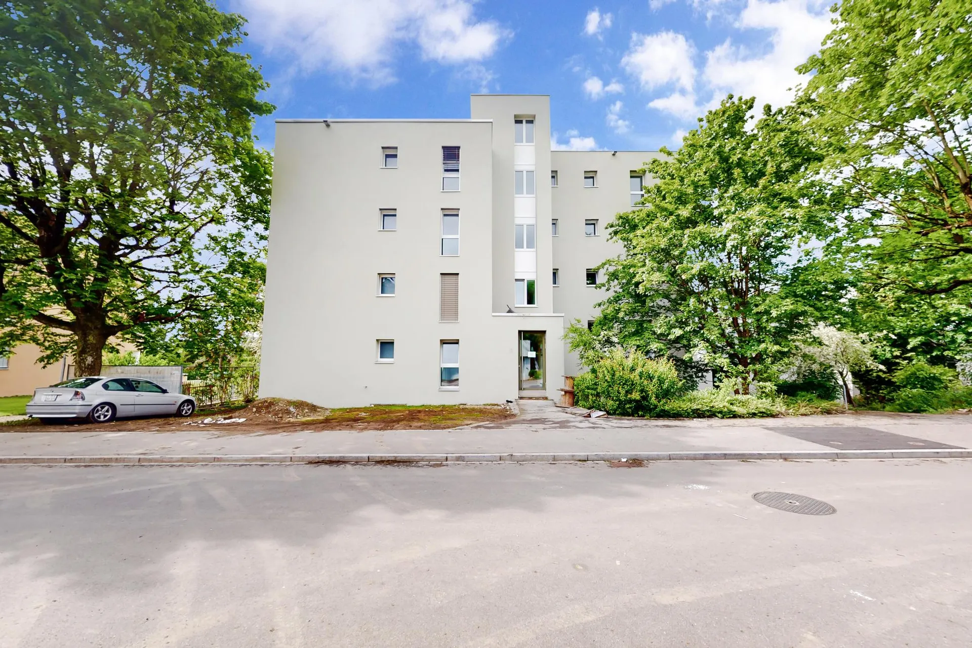 Moderne Wohnung mit Südbalkon
