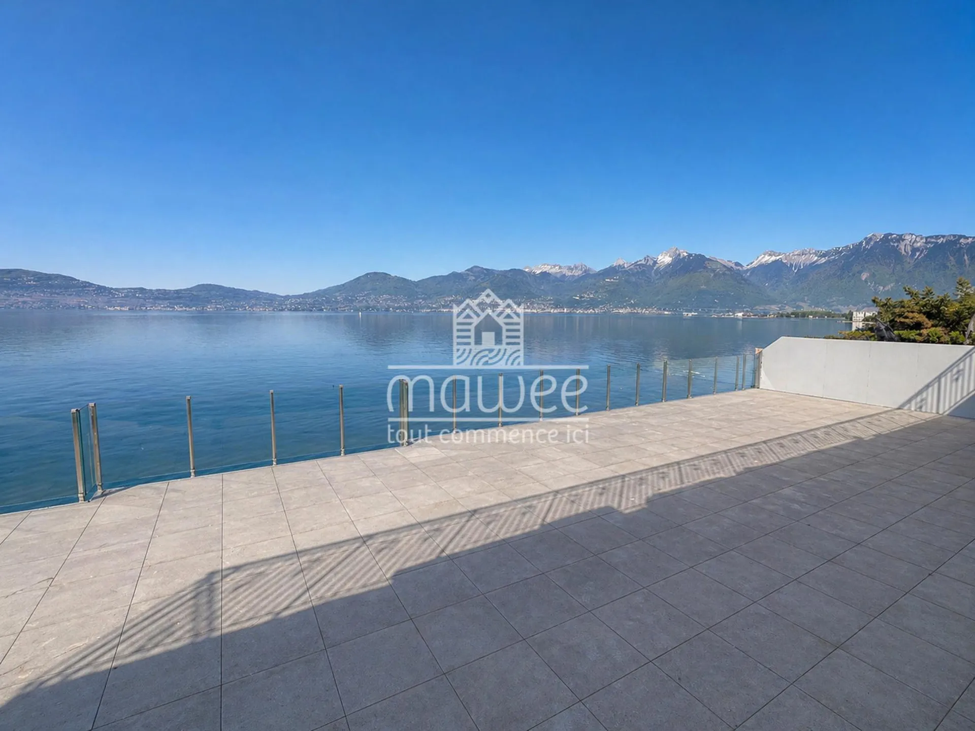 Appartement neuf avec accès privatif au lac et terrasse de 90 m²