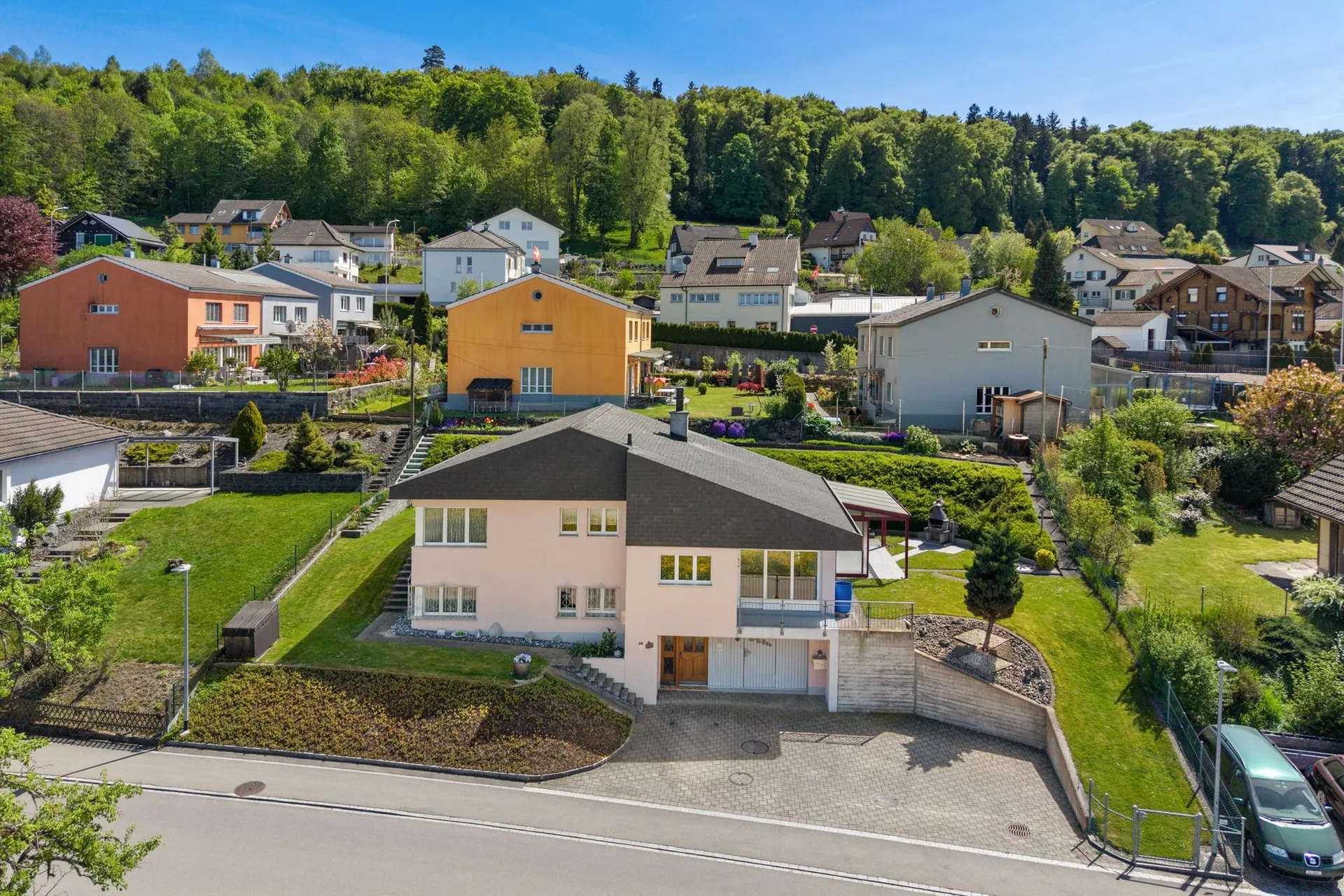 Idyllisches Zuhause für Gross und Klein