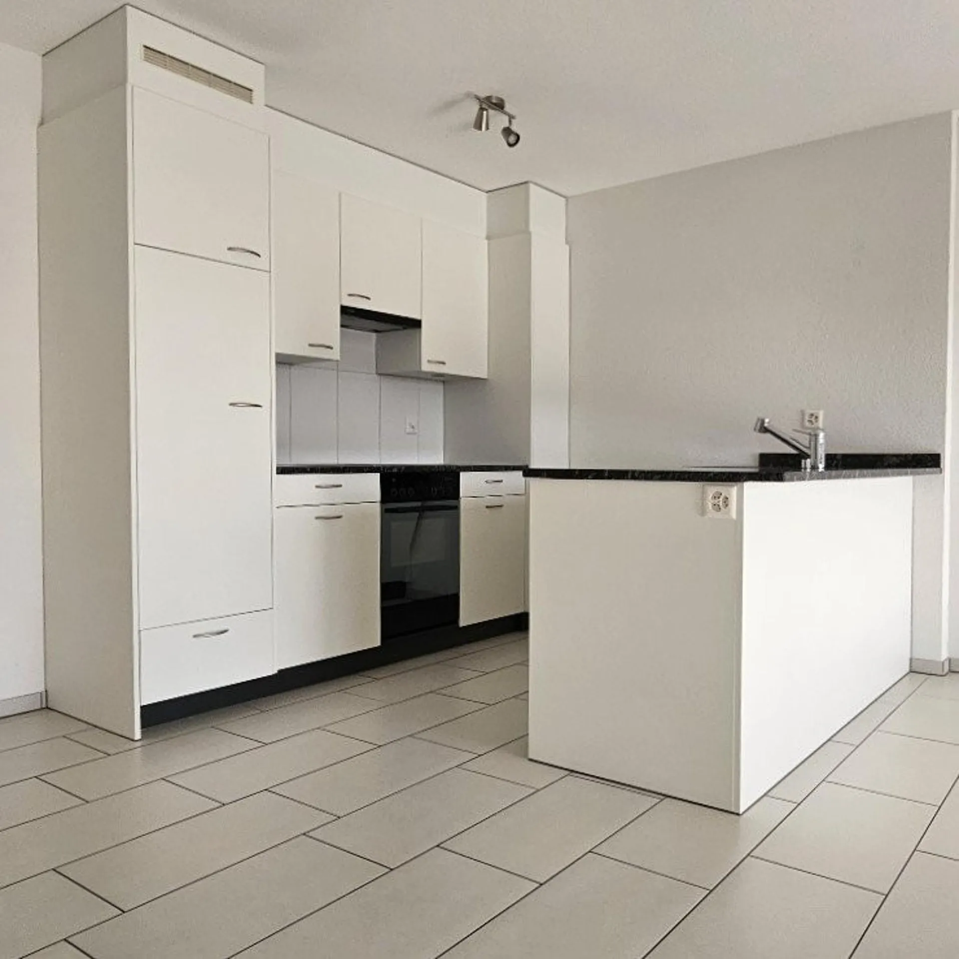 Attraktive 3.5-Zimmerwohnung an guter Lage in Schönbühl!