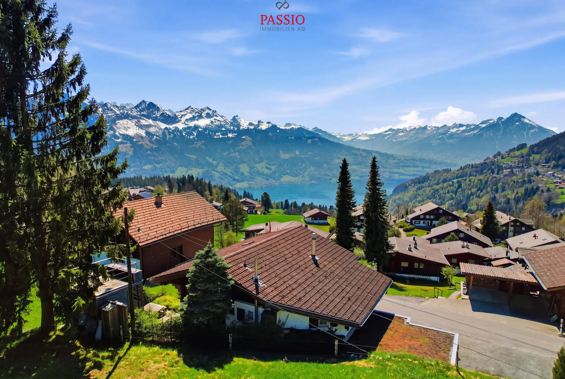 Wohntraum in Beatenberg - Chalet mit Berg- und Seesicht, Charme und Exklusivität