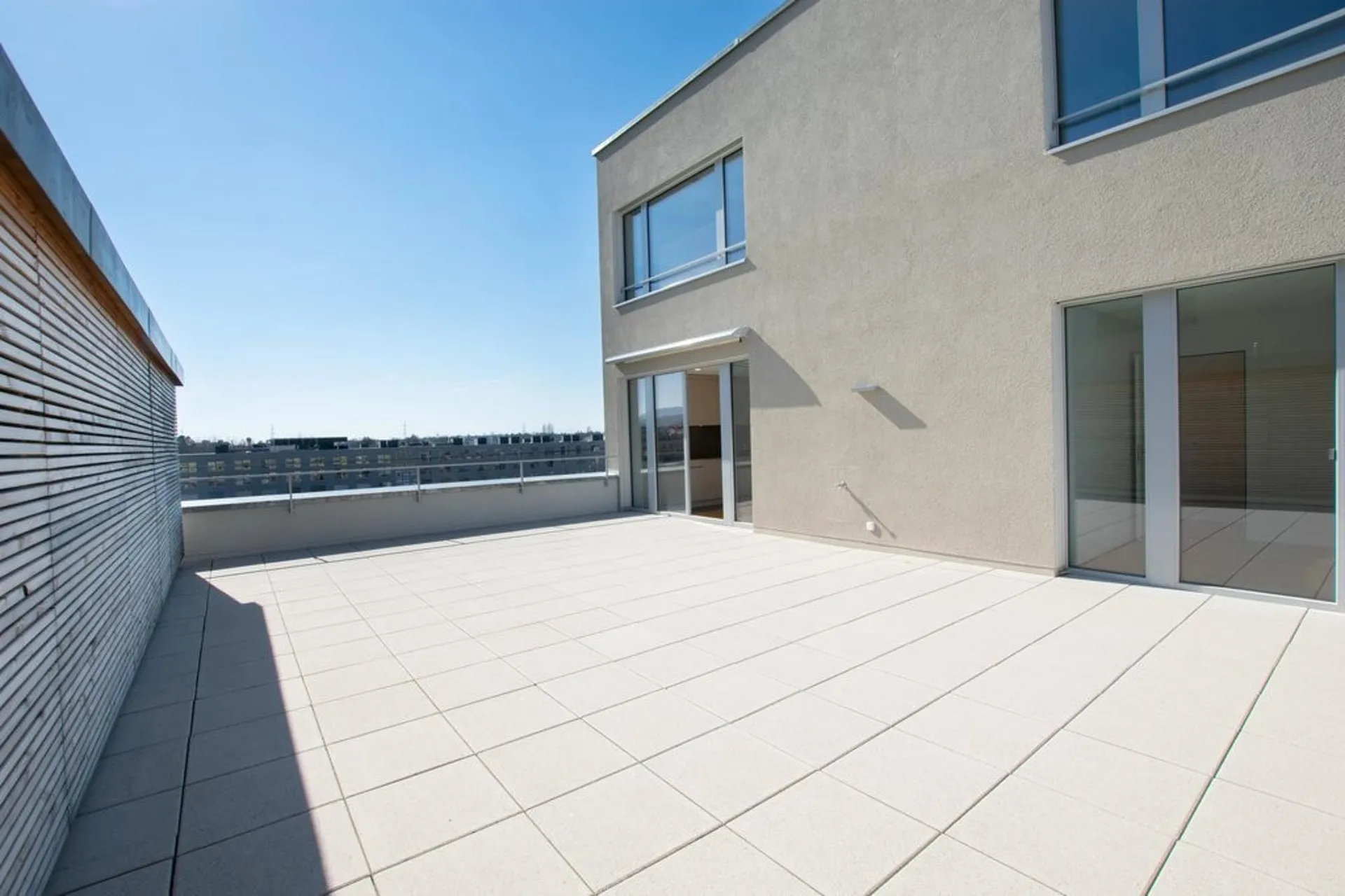 Lichtdurchflutete 3.5-Zimmerwohnung mit grosser Terrasse